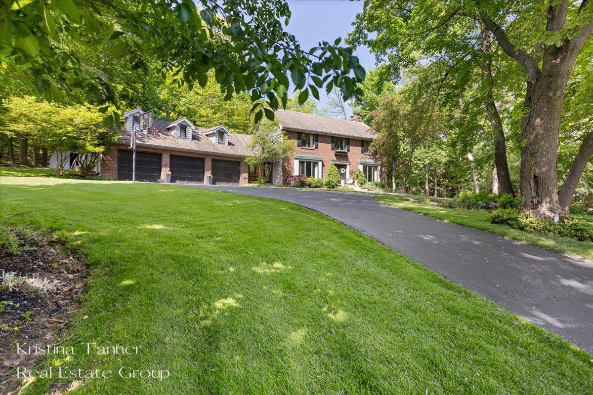 1585 Tammarron Avenue SE Grand Rapids MI 49546