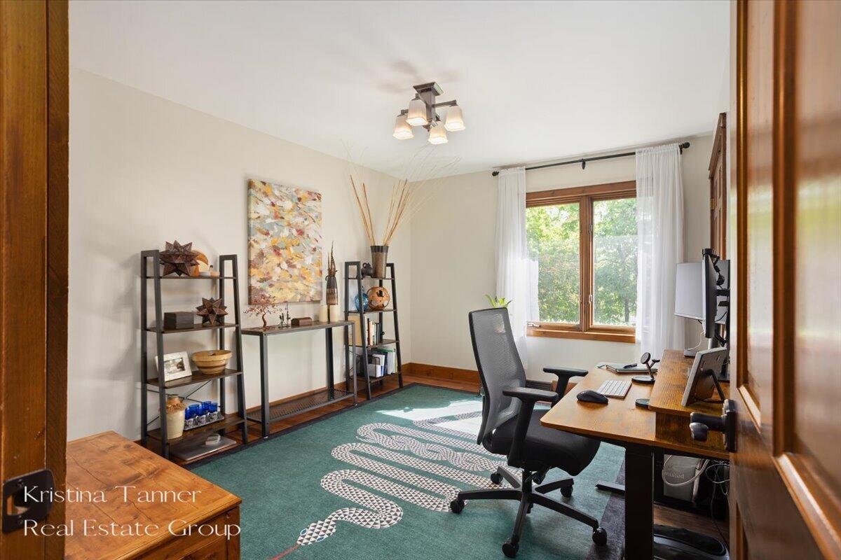 1585 Tammarron Avenue SE Grand Rapids MI 49546