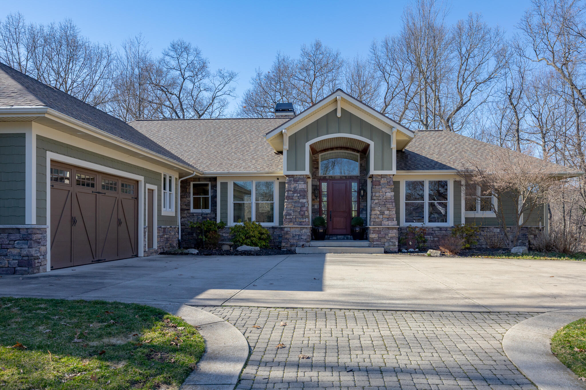 4209 N Oak Pointe NE Grand Rapids MI 49525