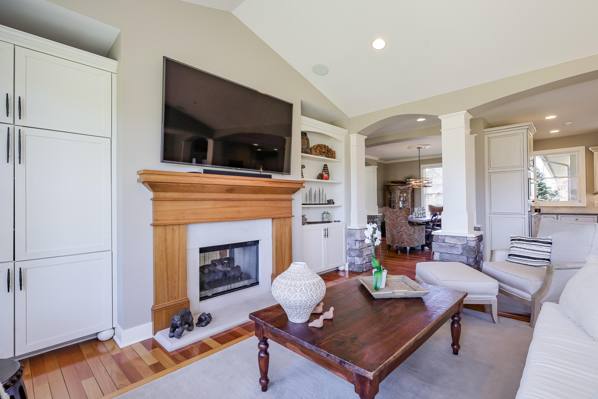 4209 N Oak Pointe NE Grand Rapids MI 49525