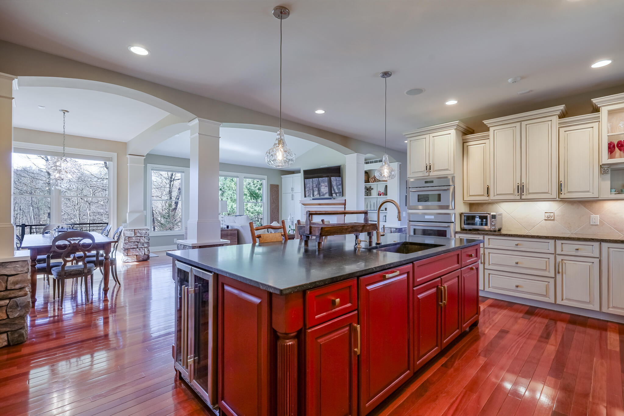4209 N Oak Pointe NE Grand Rapids MI 49525
