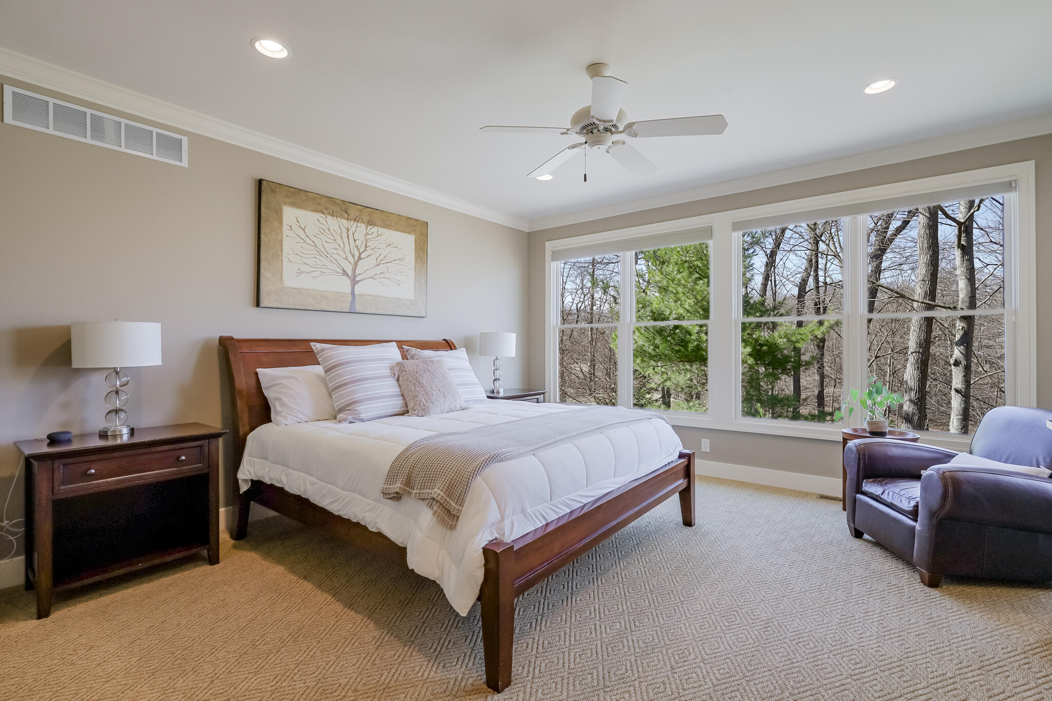 4209 N Oak Pointe NE Grand Rapids MI 49525