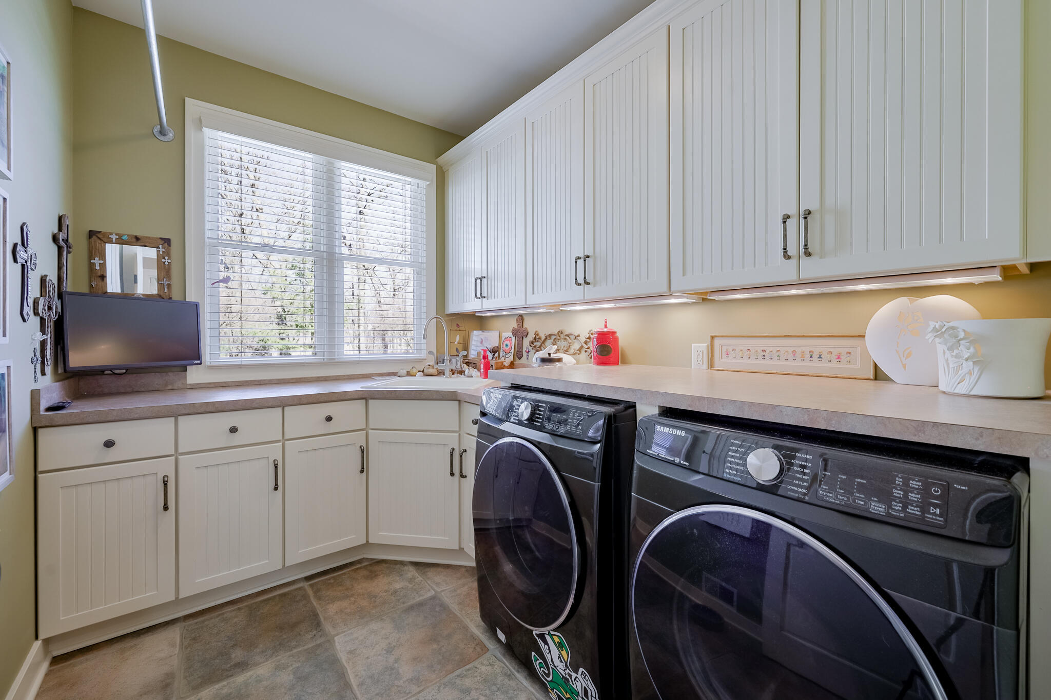 4209 N Oak Pointe NE Grand Rapids MI 49525