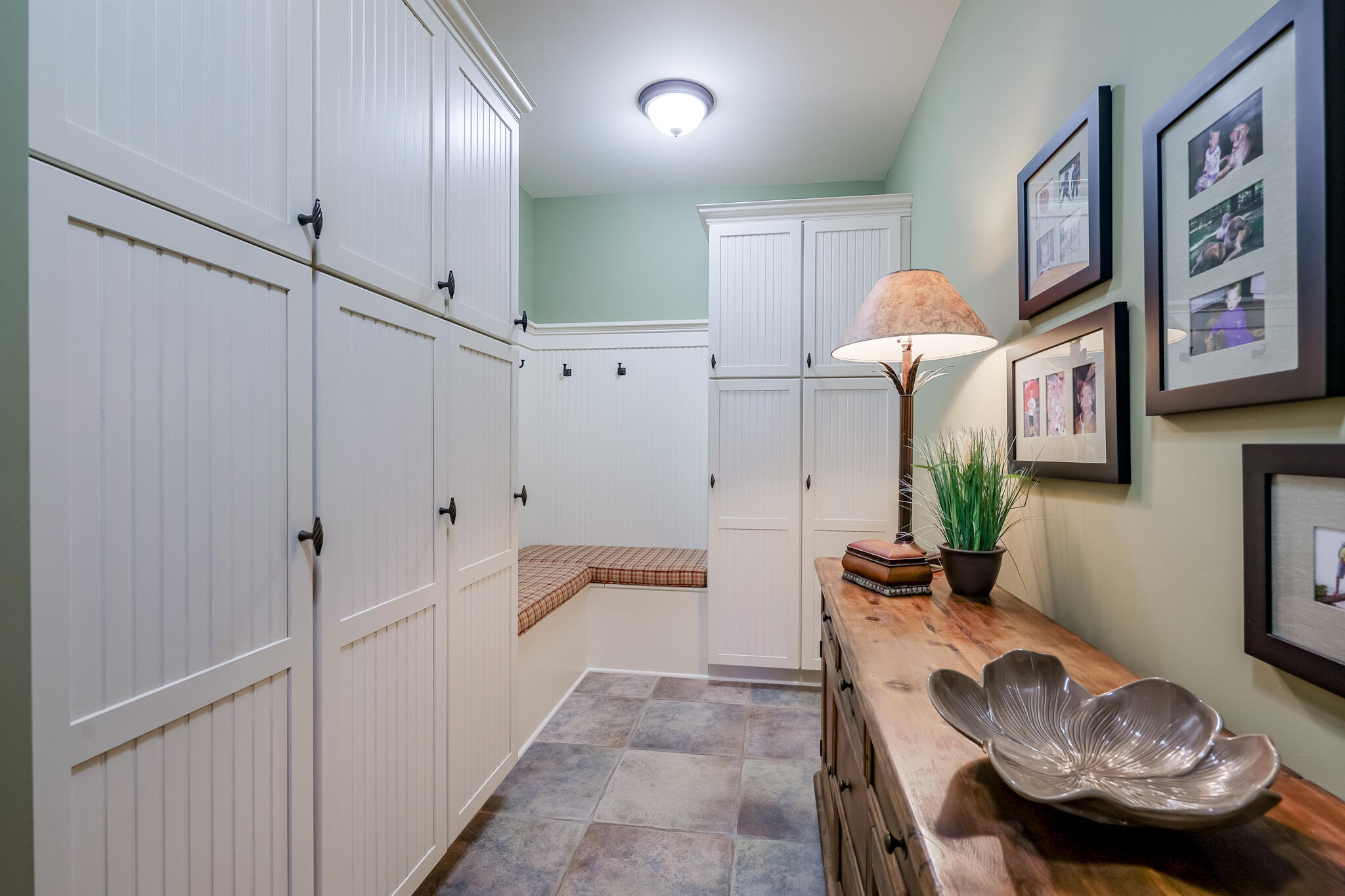 4209 N Oak Pointe NE Grand Rapids MI 49525