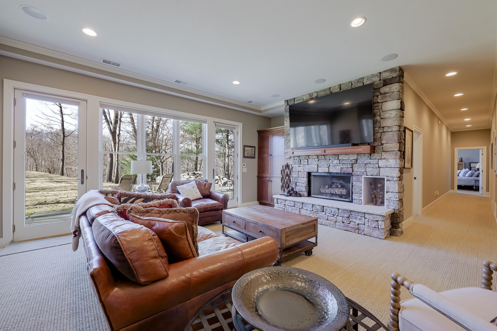 4209 N Oak Pointe NE Grand Rapids MI 49525