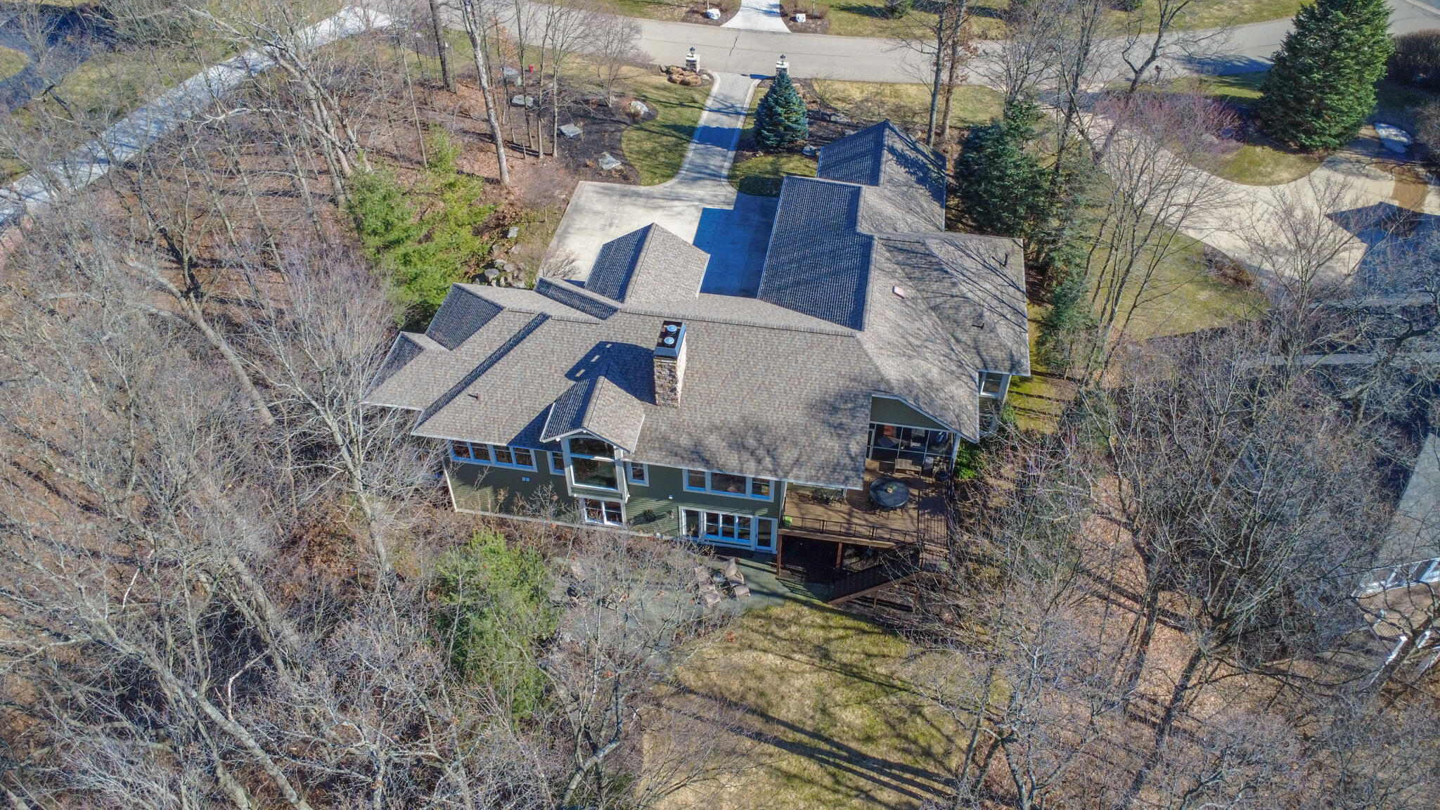 4209 N Oak Pointe NE Grand Rapids MI 49525