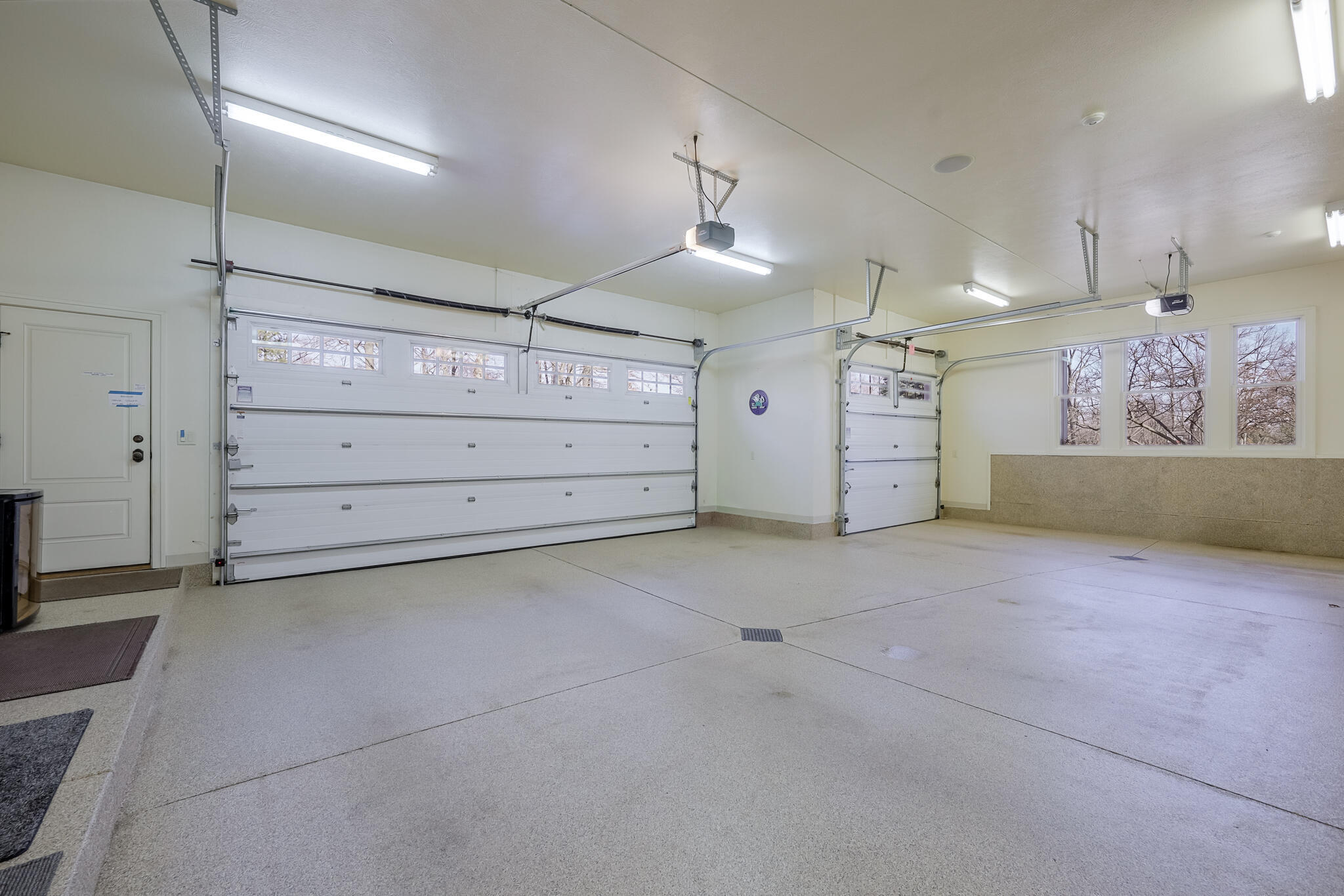 4209 N Oak Pointe NE Grand Rapids MI 49525