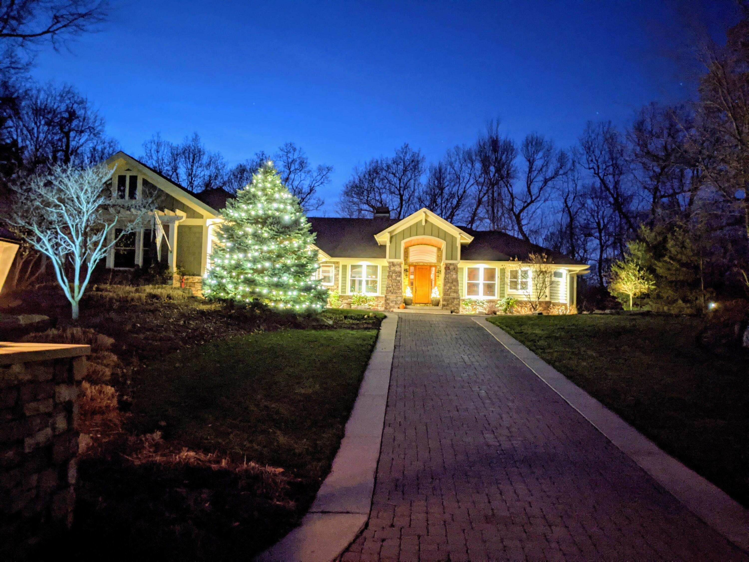 4209 N Oak Pointe NE Grand Rapids MI 49525