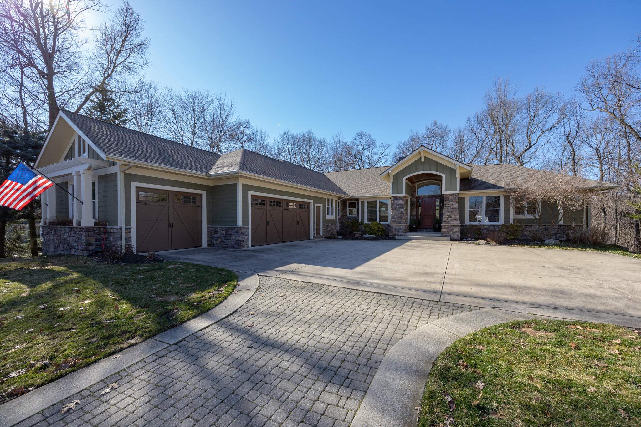 4209 N Oak Pointe NE Grand Rapids MI 49525