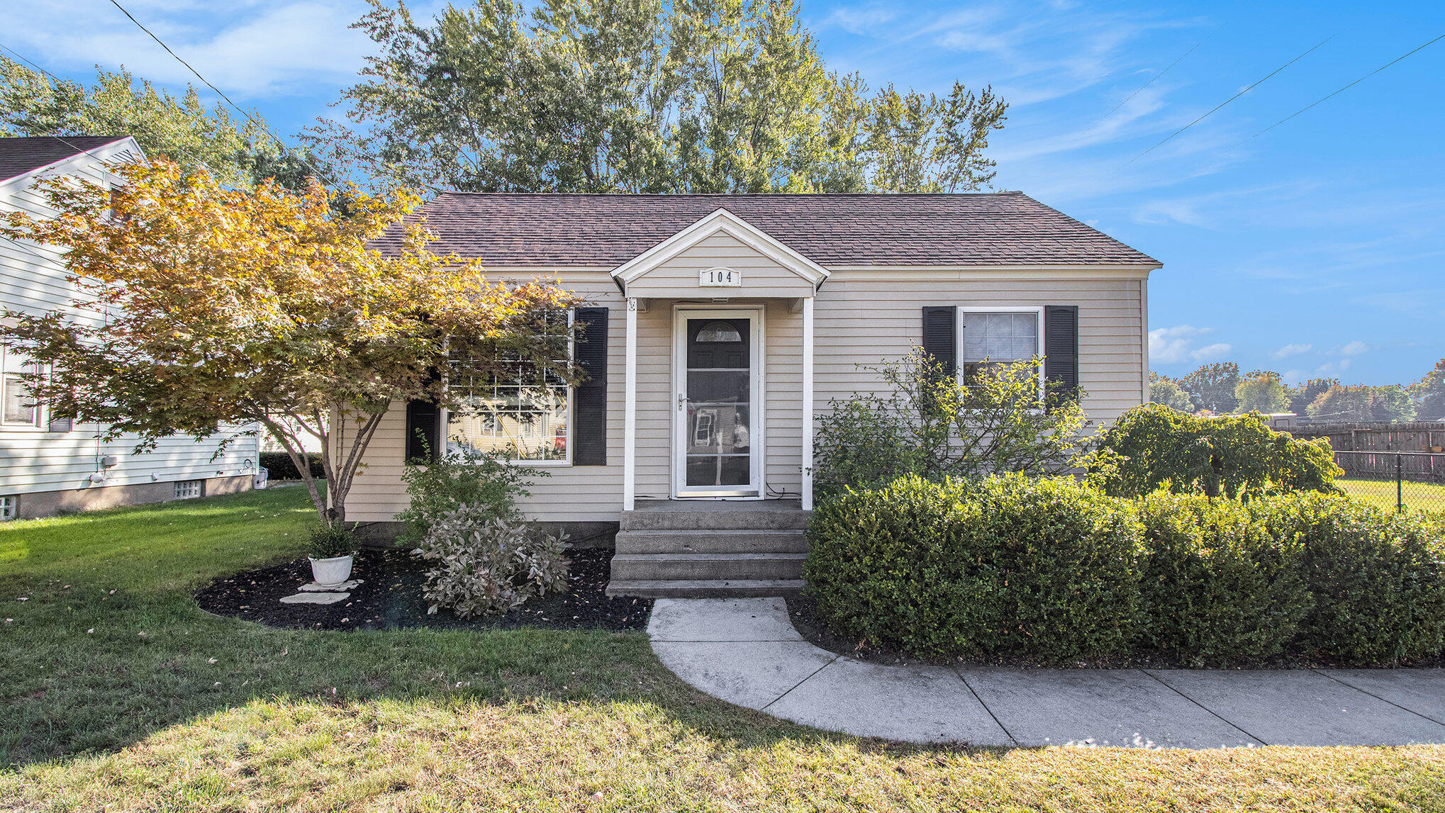 104 Herbert Street SW Grand Rapids MI 49548