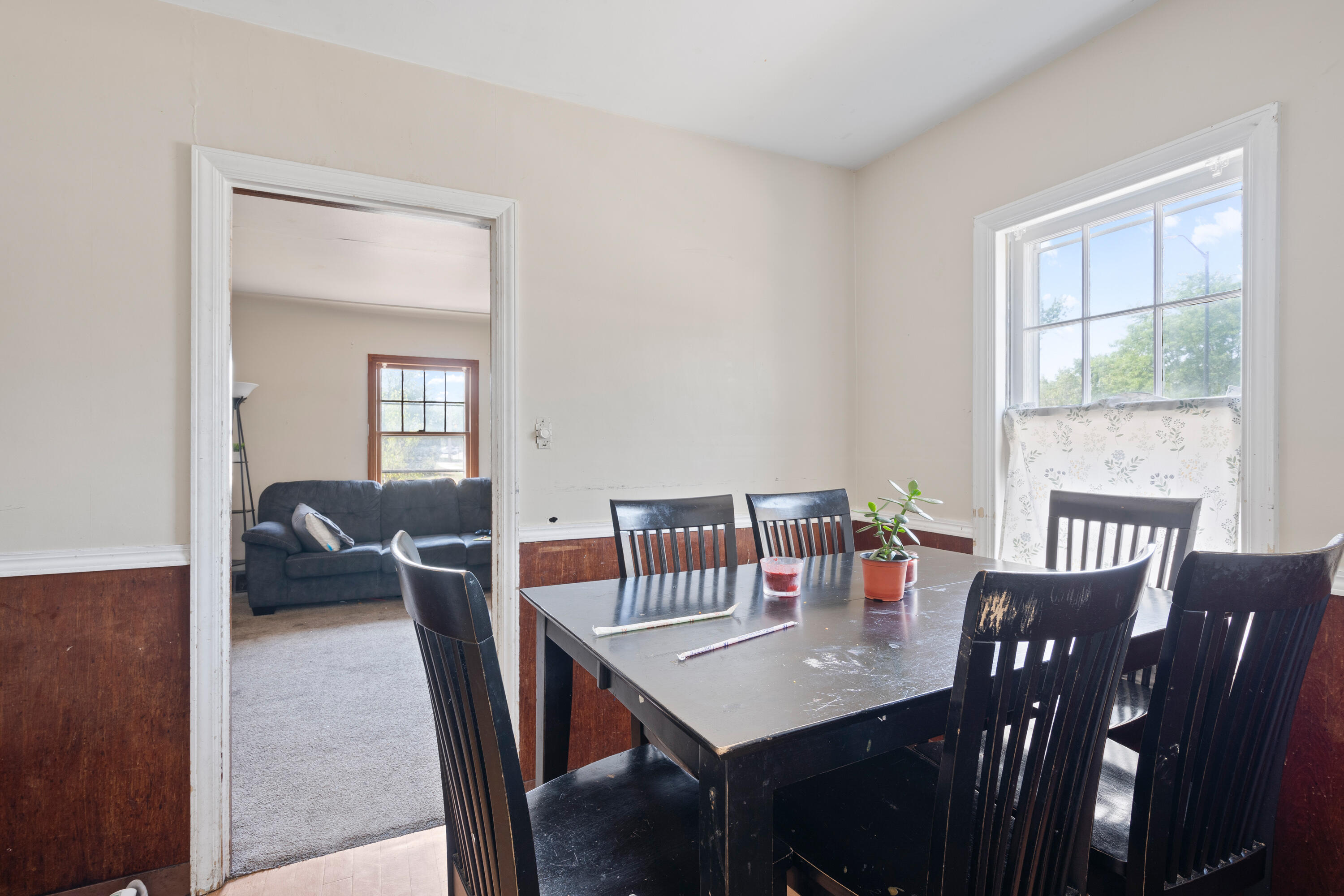 283 W 16th Street Holland MI 49423