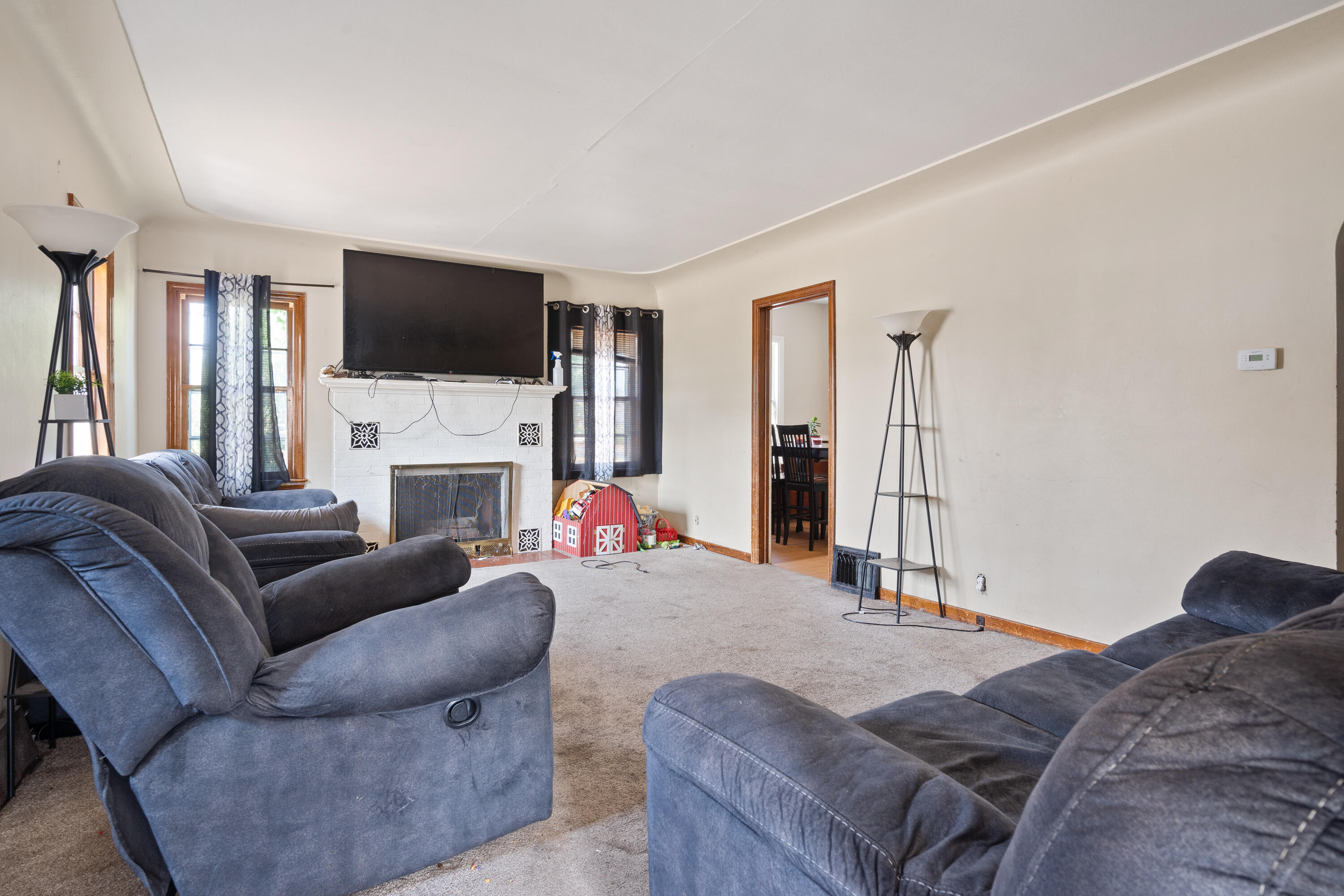 283 W 16th Street Holland MI 49423