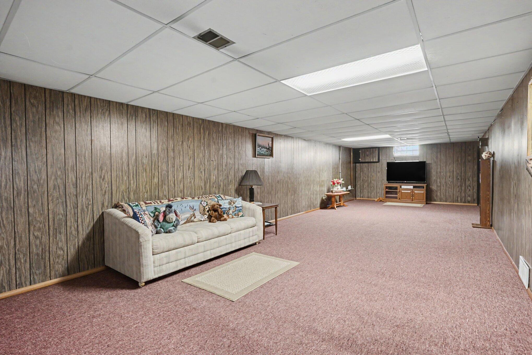 234 Randall Road Muskegon MI 49441