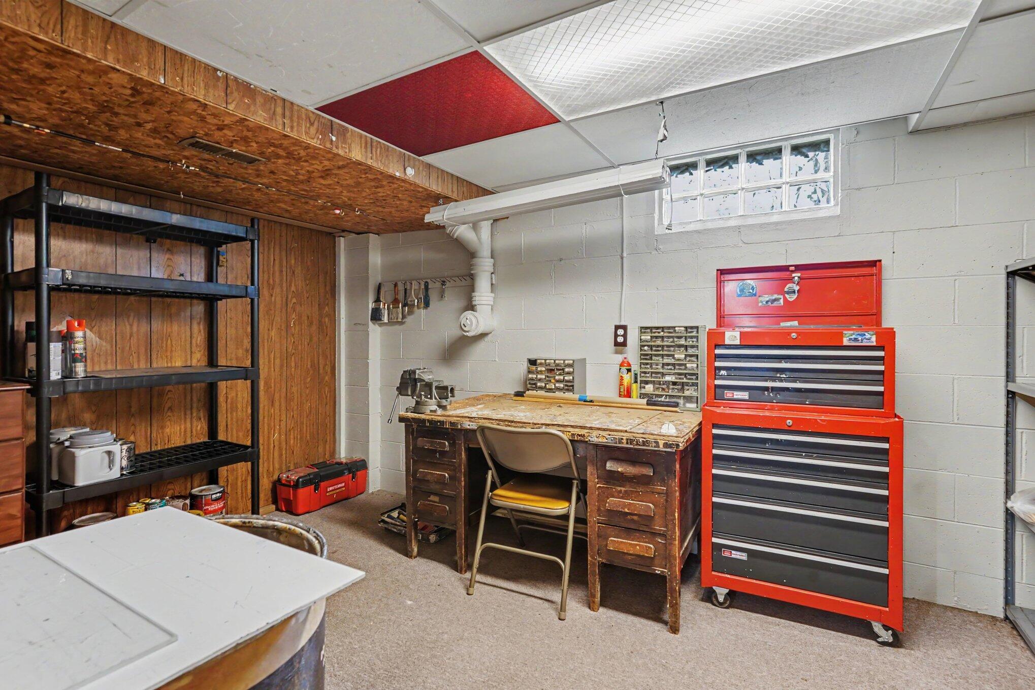 234 Randall Road Muskegon MI 49441