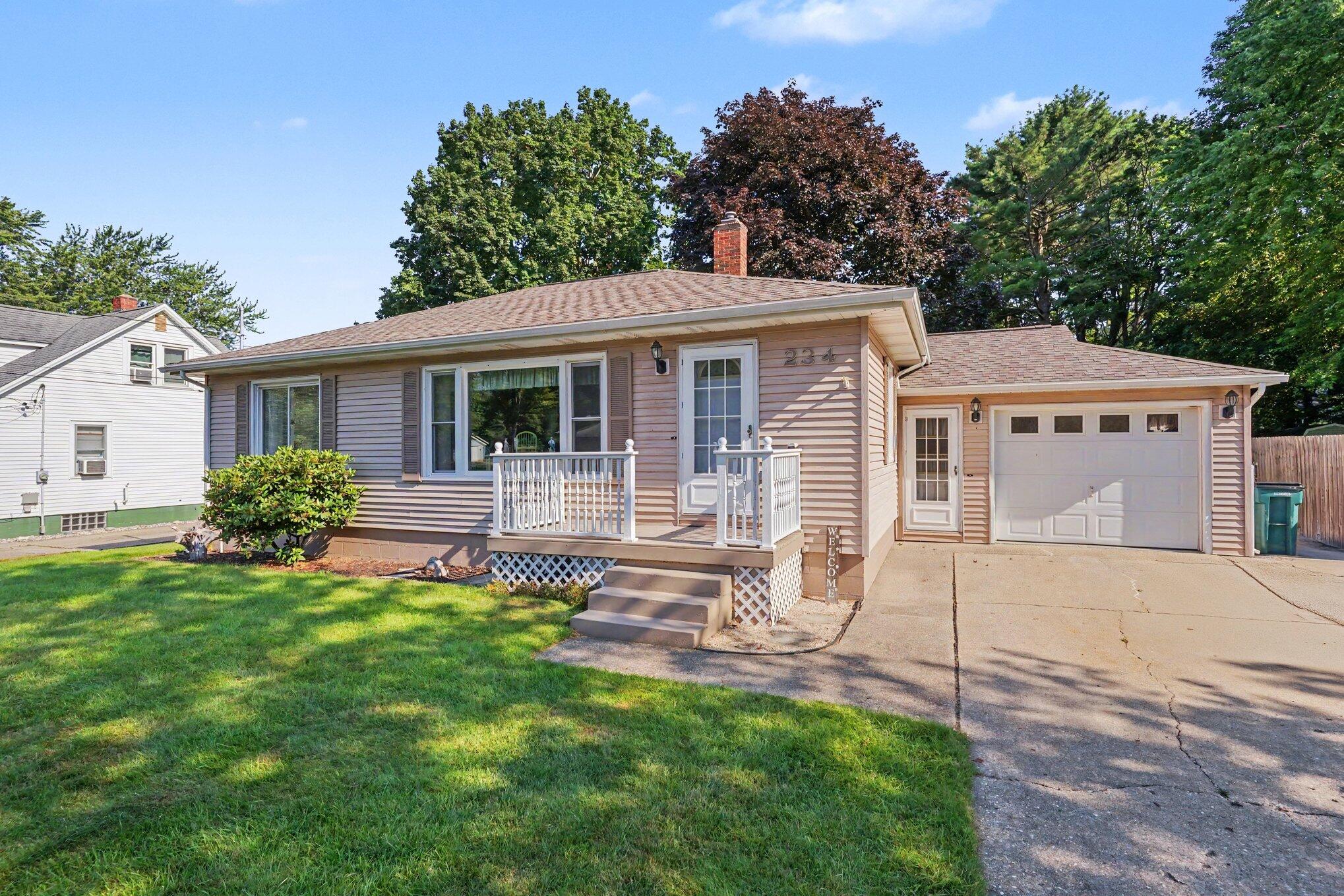 234 Randall Road Muskegon MI 49441