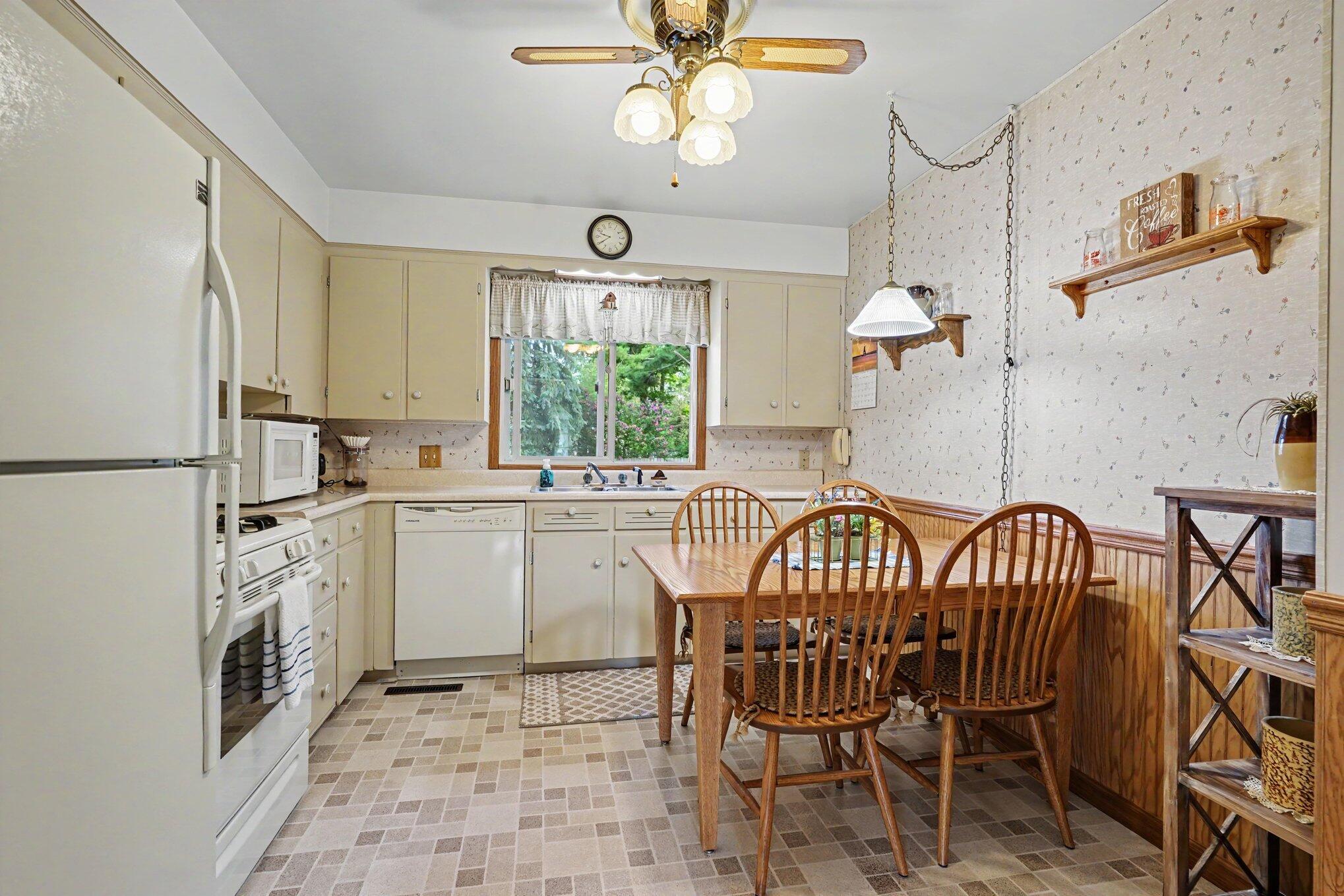 234 Randall Road Muskegon MI 49441