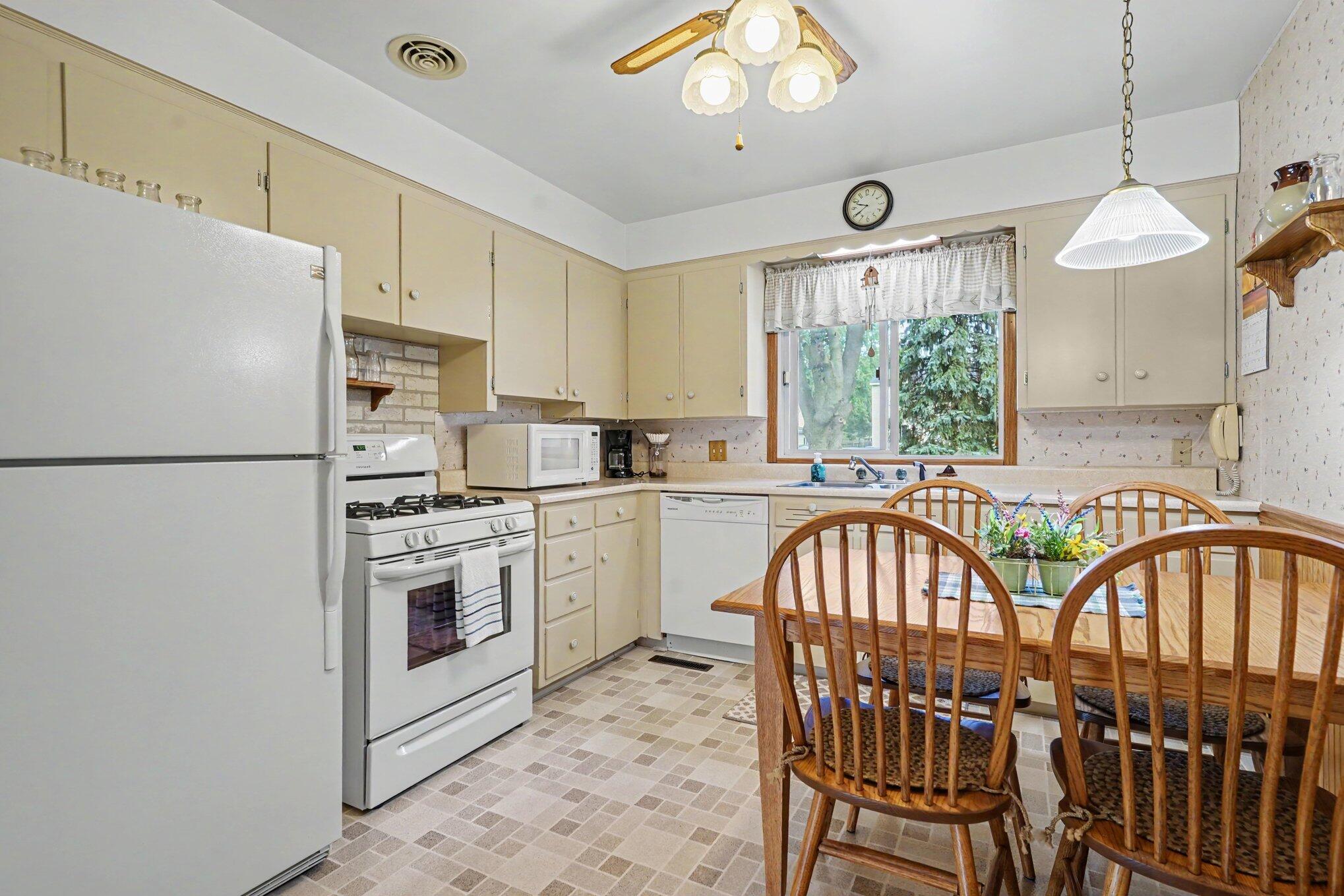 234 Randall Road Muskegon MI 49441
