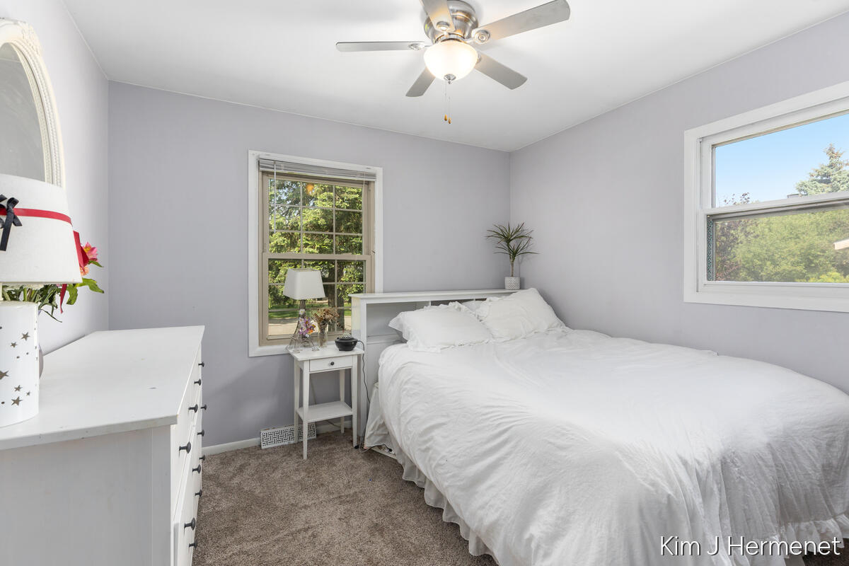 2508 Greenings Avenue NE Grand Rapids MI 49525