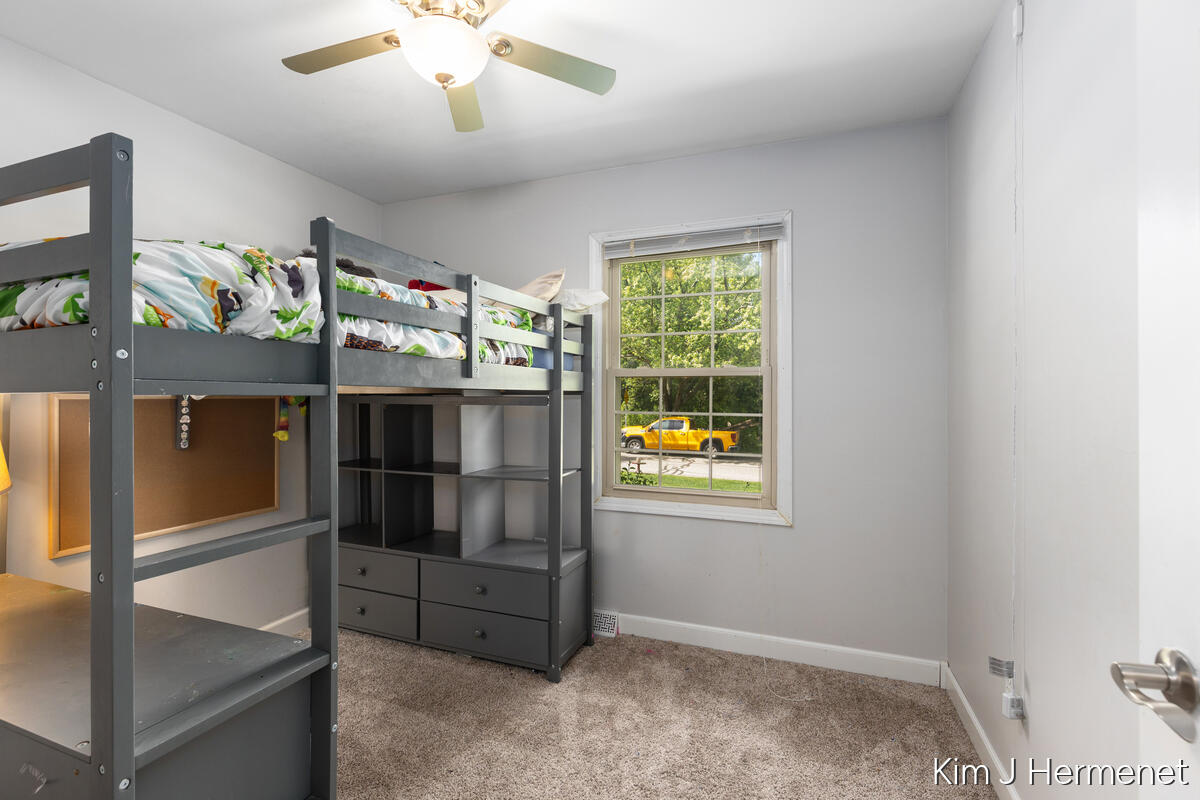 2508 Greenings Avenue NE Grand Rapids MI 49525