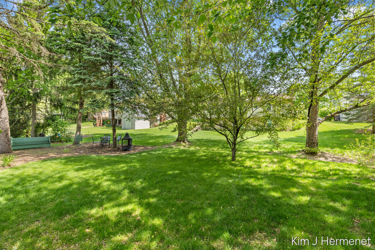 2508 Greenings Avenue NE Grand Rapids MI 49525