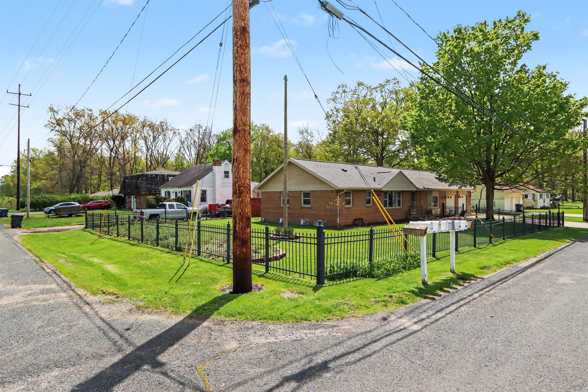 217 Ermine Avenue Kalamazoo MI 49048