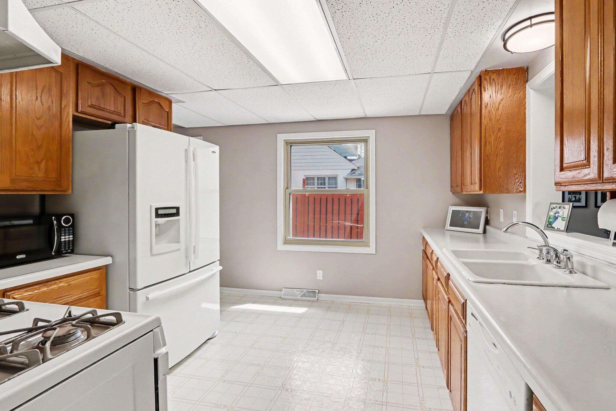 217 Ermine Avenue Kalamazoo MI 49048