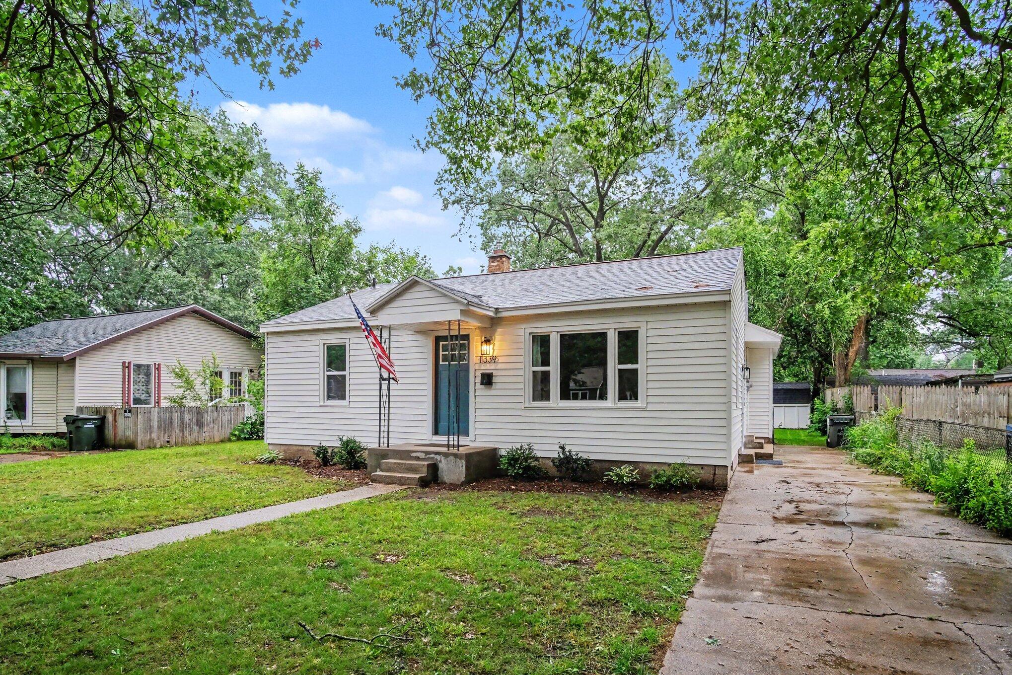 1339 Howard Avenue Muskegon MI 49442