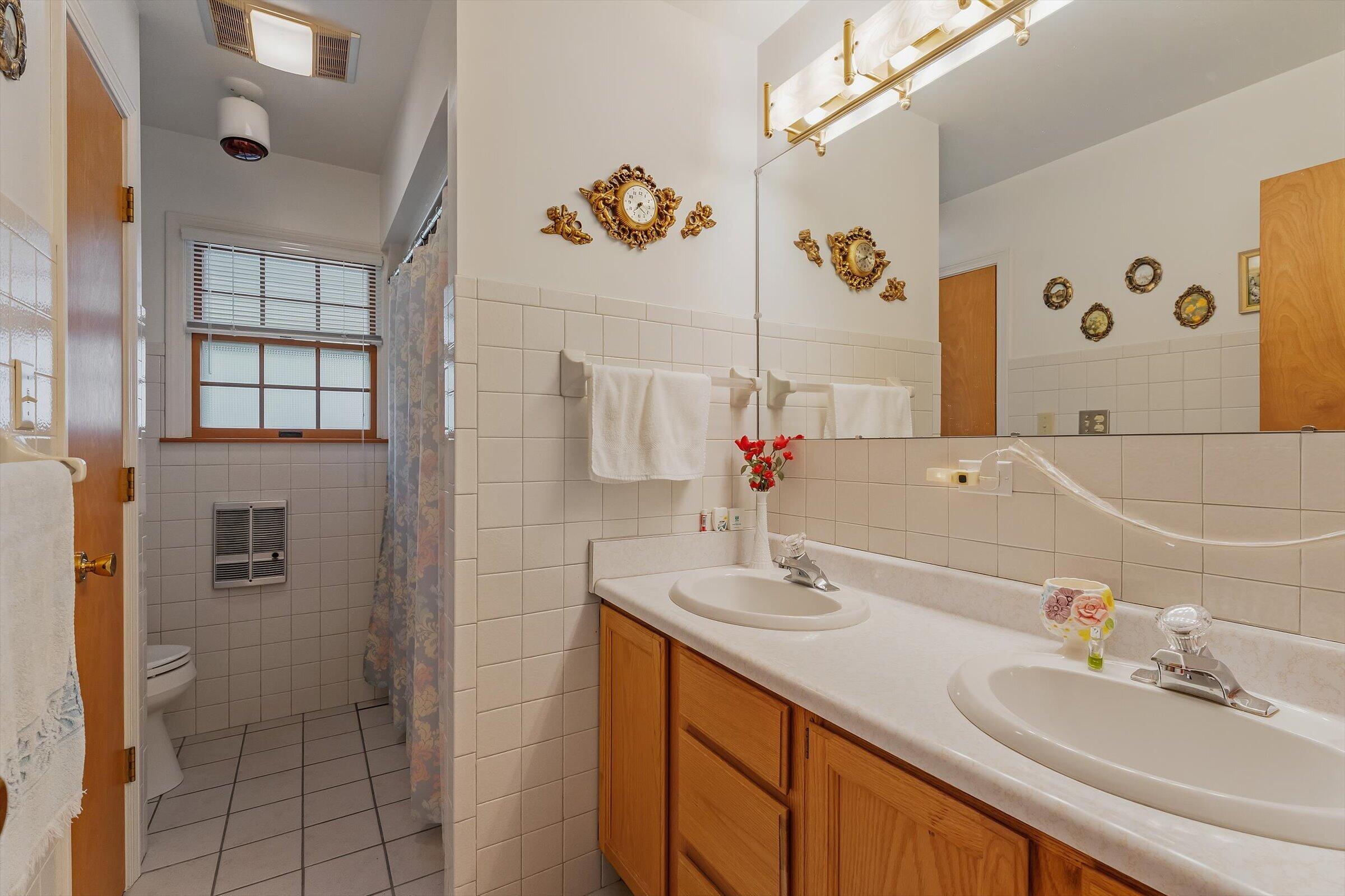 65351 E Peninsula Drive Cassopolis MI 49031