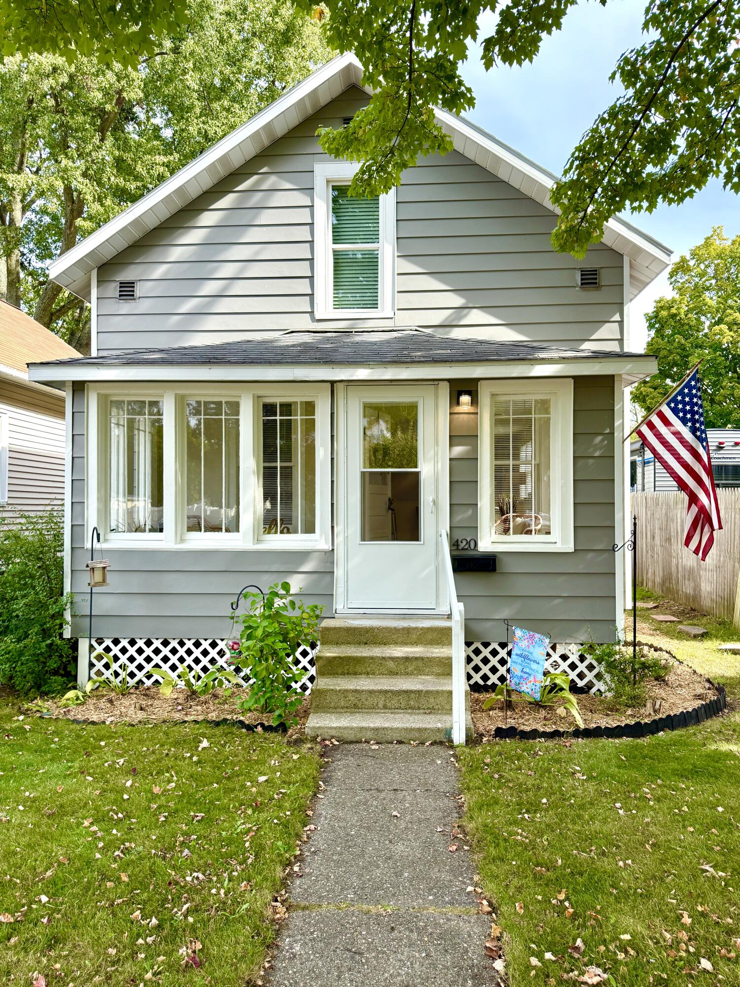 420 N Robert Street Ludington MI 49431