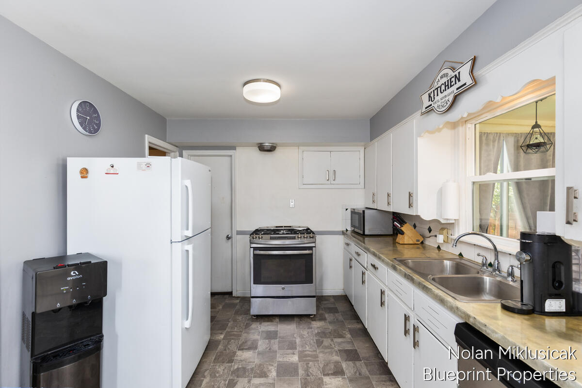 1147 Jennette Avenue NW Grand Rapids MI 49504