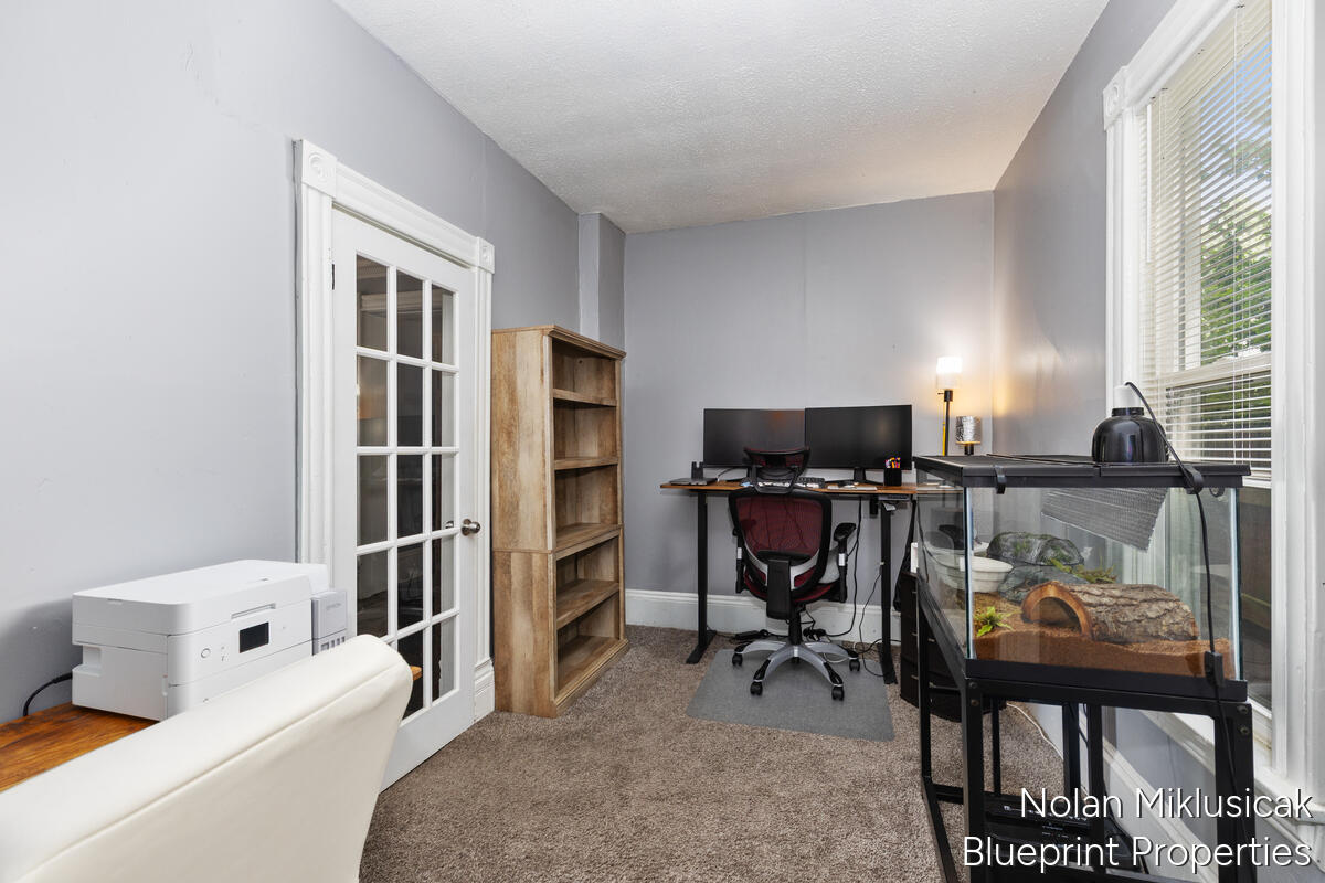 1147 Jennette Avenue NW Grand Rapids MI 49504