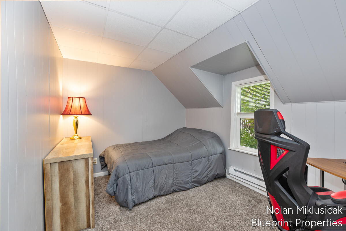 1147 Jennette Avenue NW Grand Rapids MI 49504