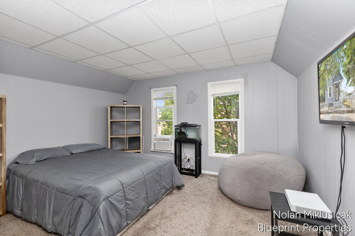 1147 Jennette Avenue NW Grand Rapids MI 49504