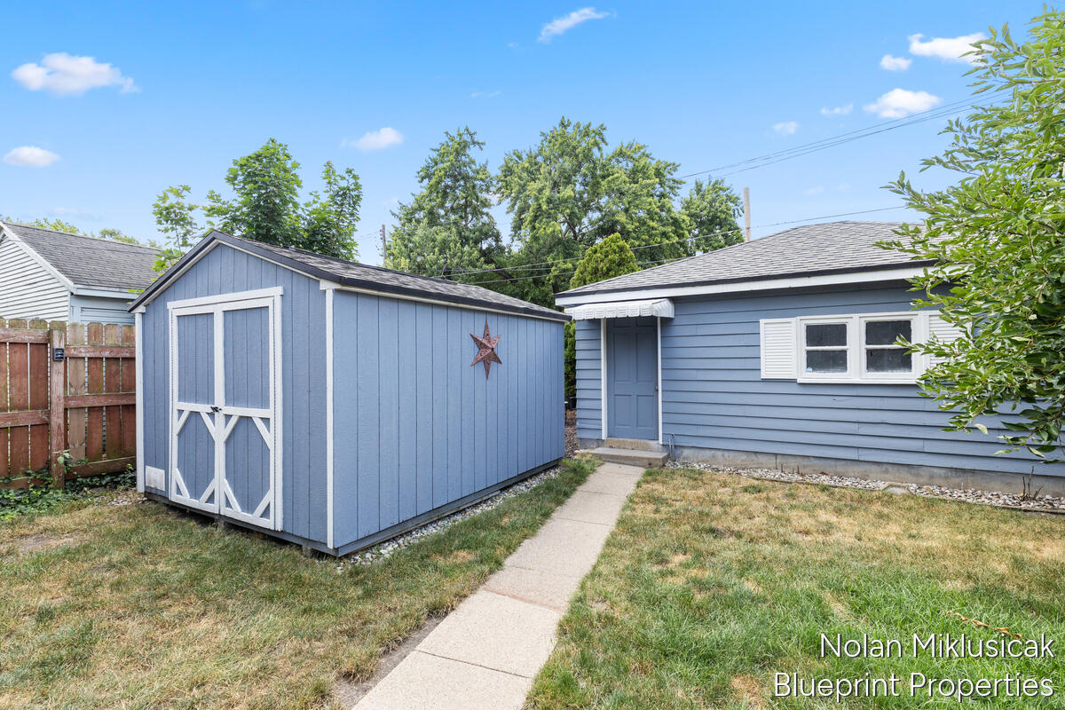 1147 Jennette Avenue NW Grand Rapids MI 49504