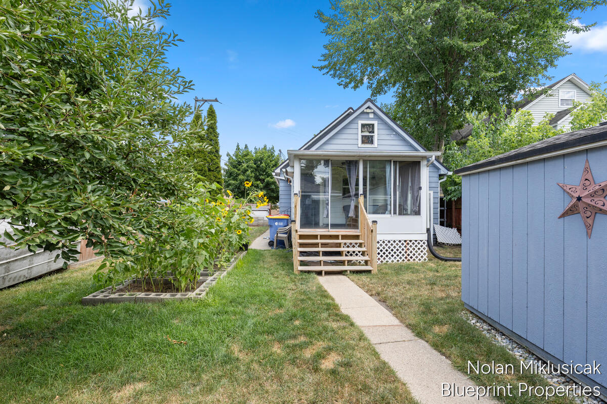 1147 Jennette Avenue NW Grand Rapids MI 49504