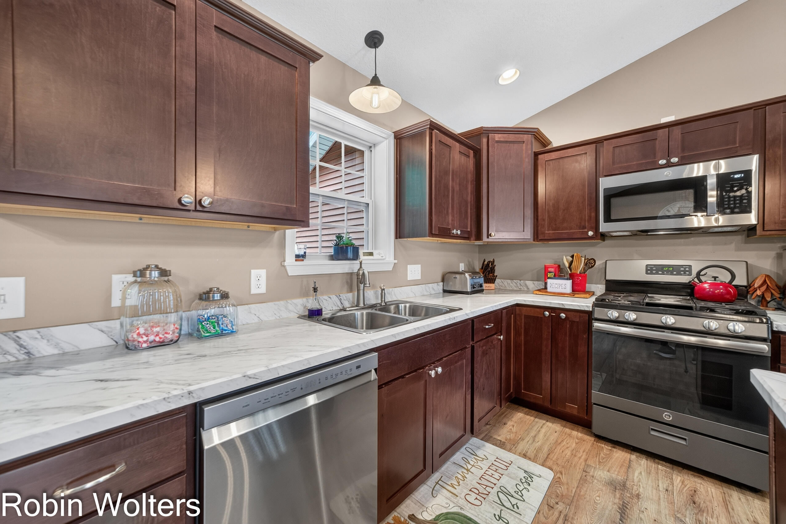 1178 Copper Creek Drive Muskegon MI 49442