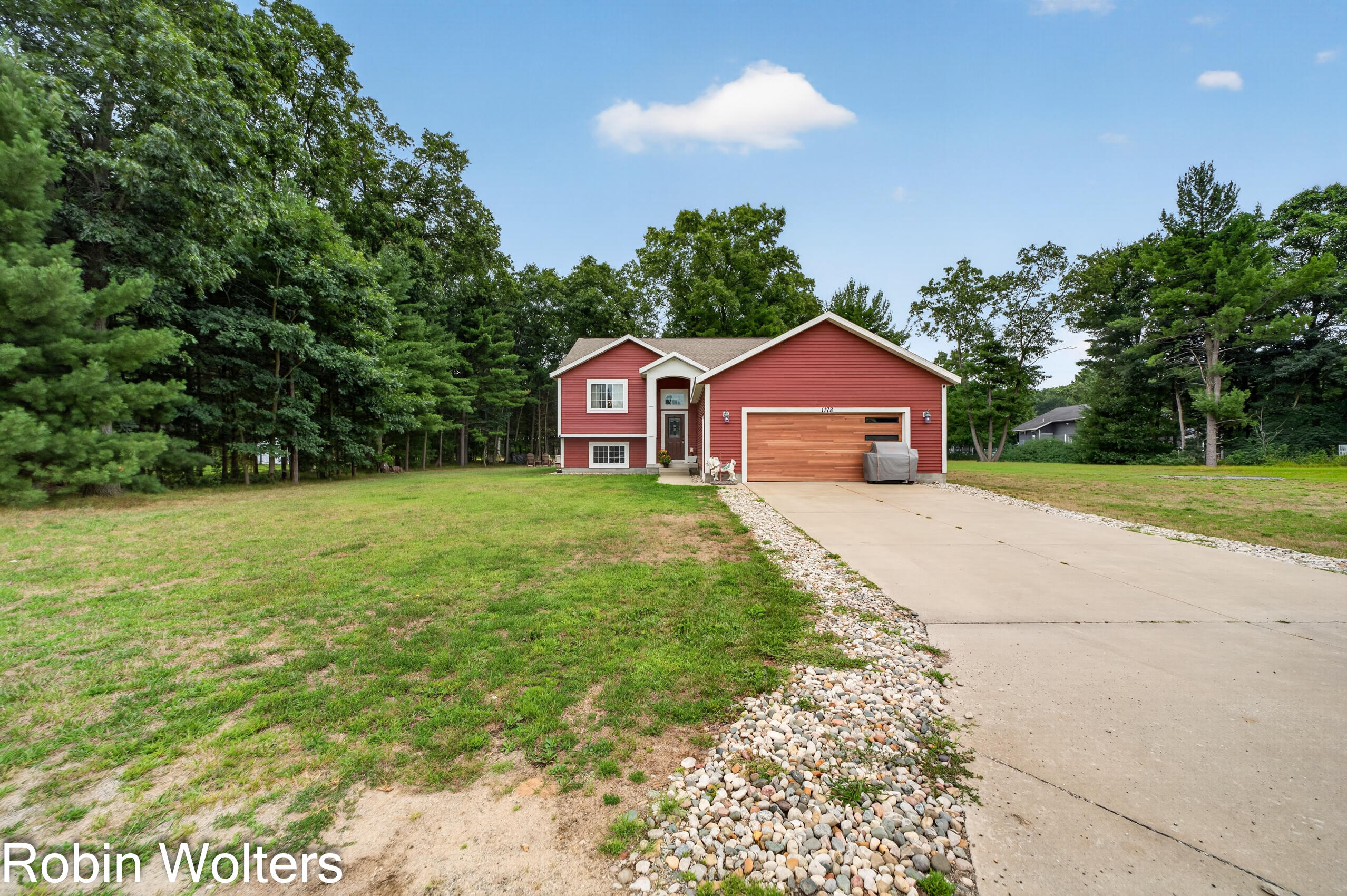 1178 Copper Creek Drive Muskegon MI 49442