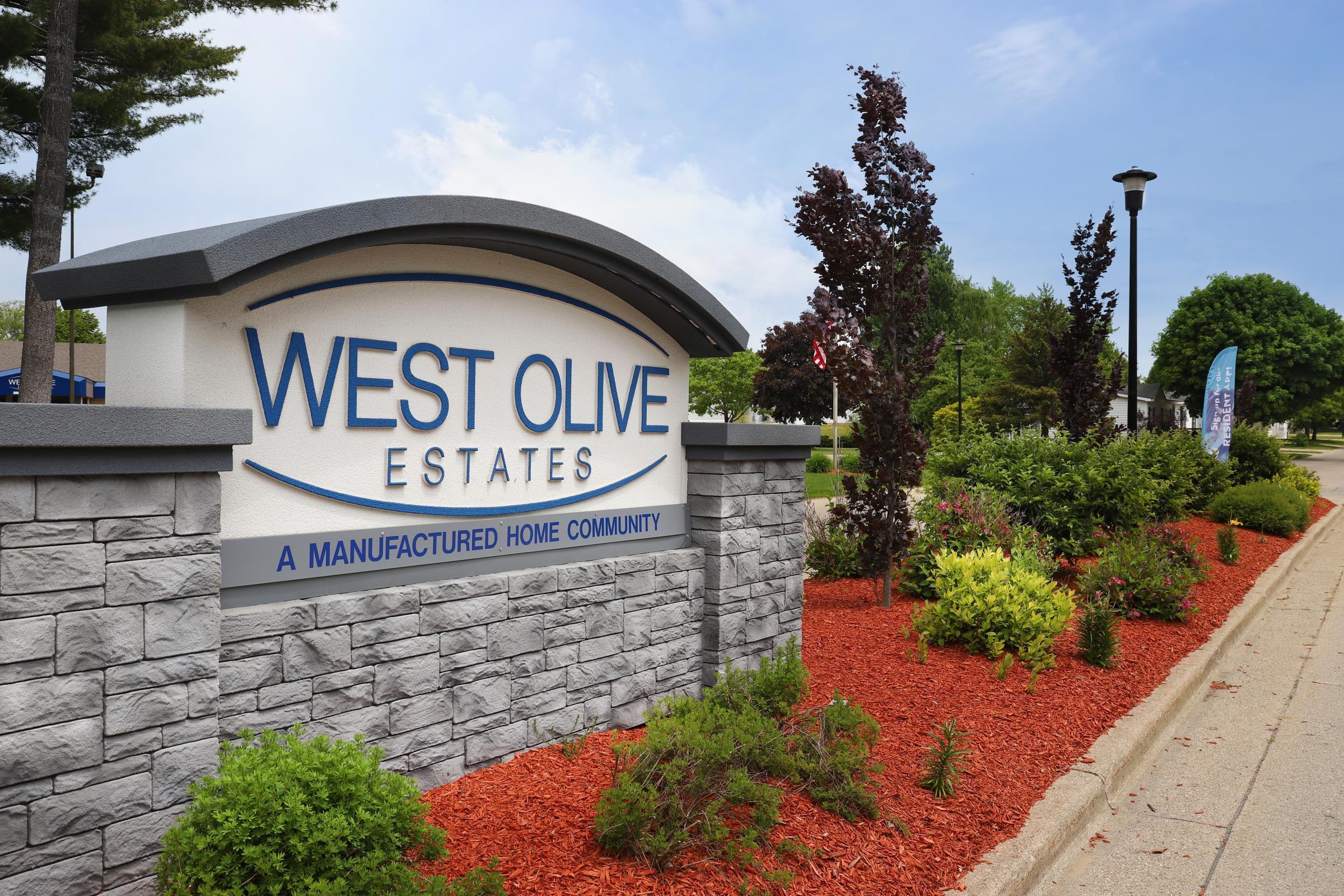14519 Lemontree Lane West Olive MI 49460