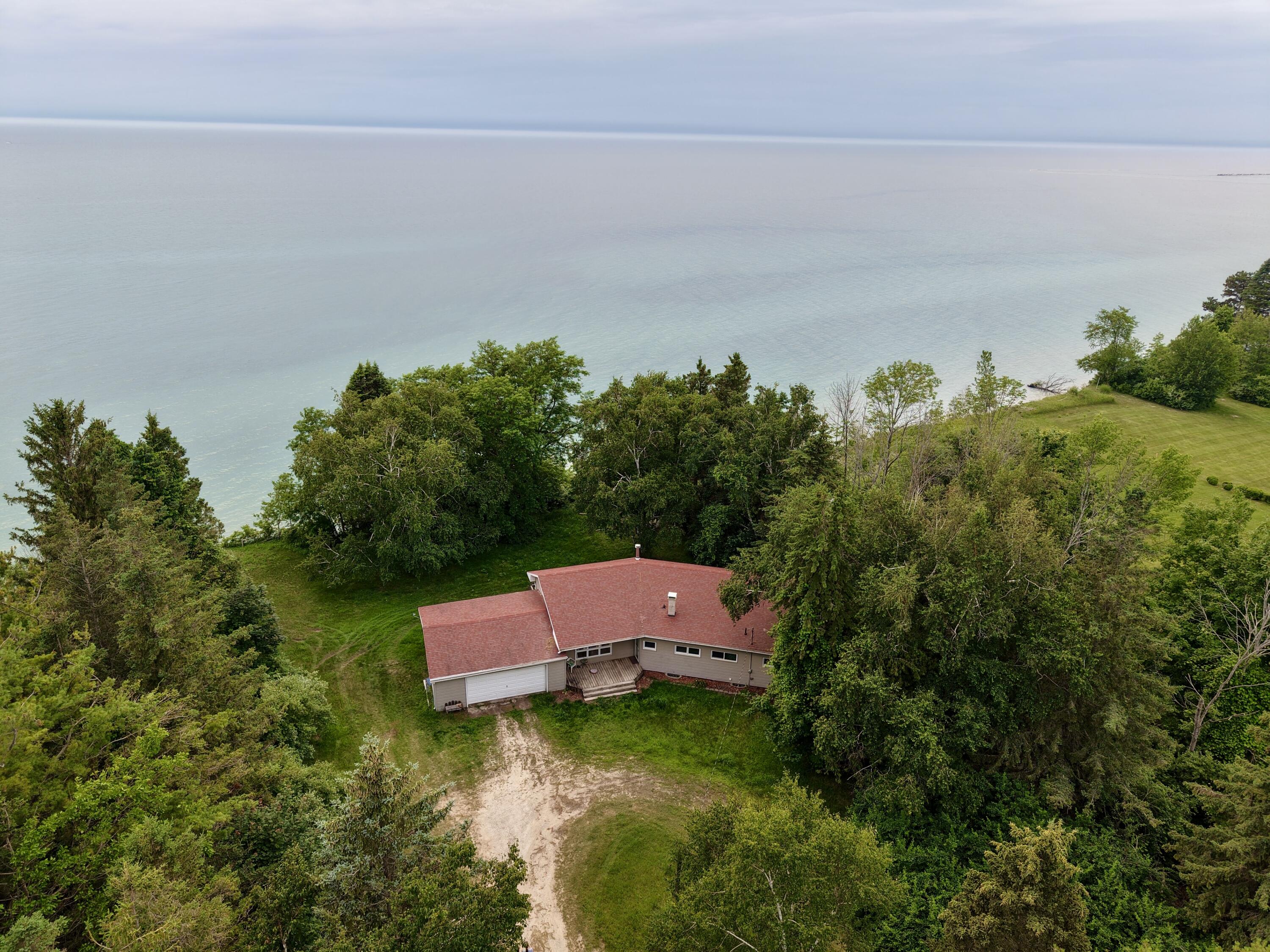 4771 S Lakeshore Drive Ludington MI 49431