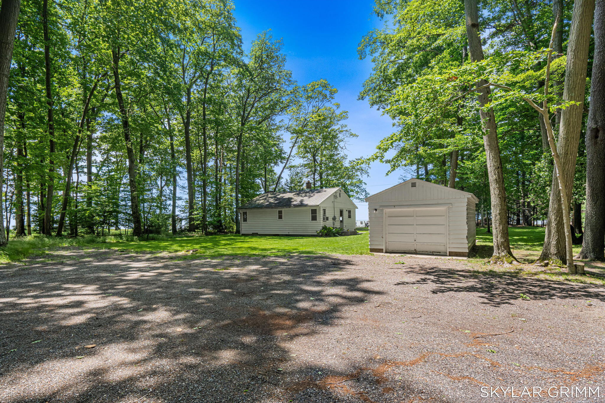 2121 N Scenic Drive Muskegon MI 49445
