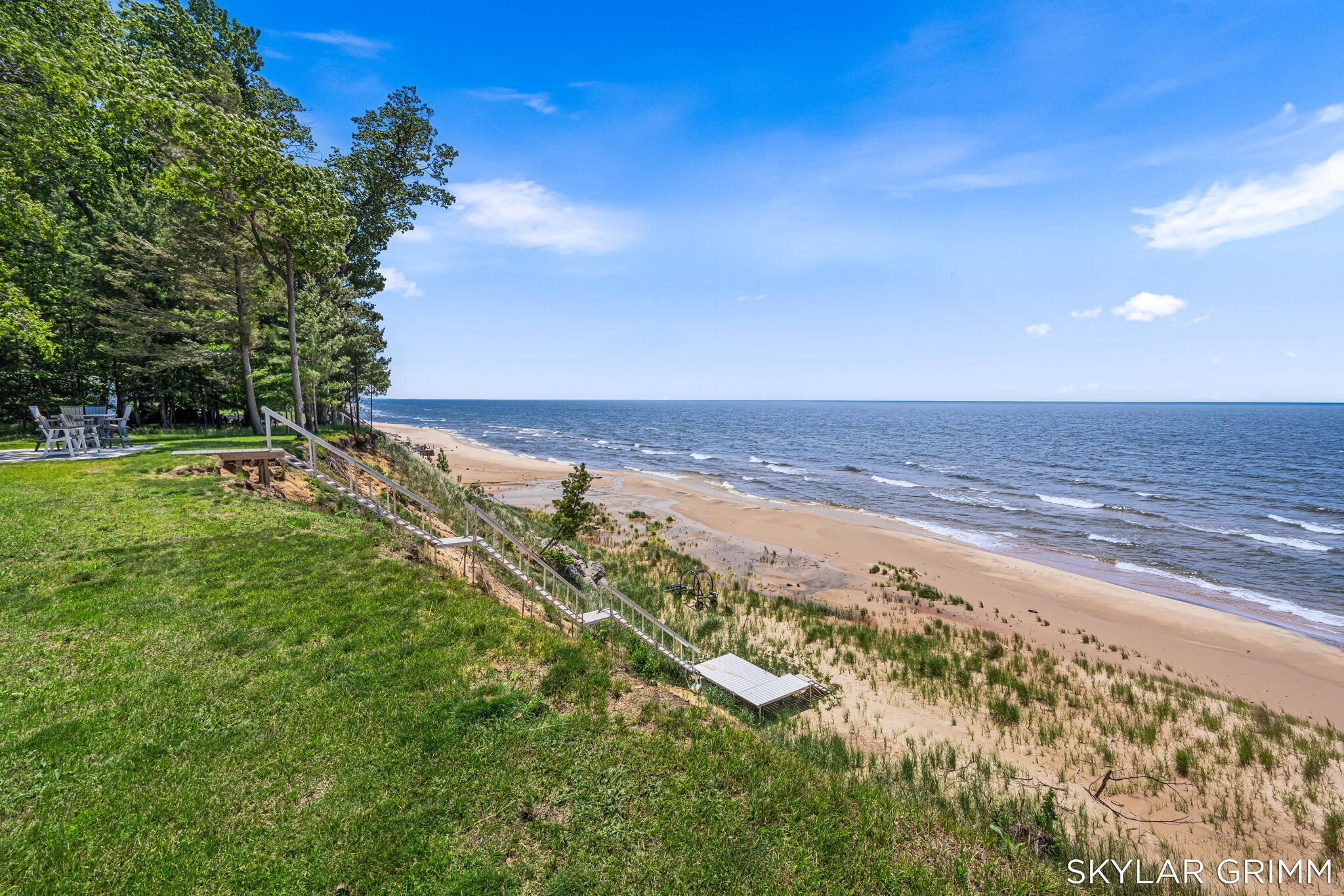 2121 N Scenic Drive Muskegon MI 49445