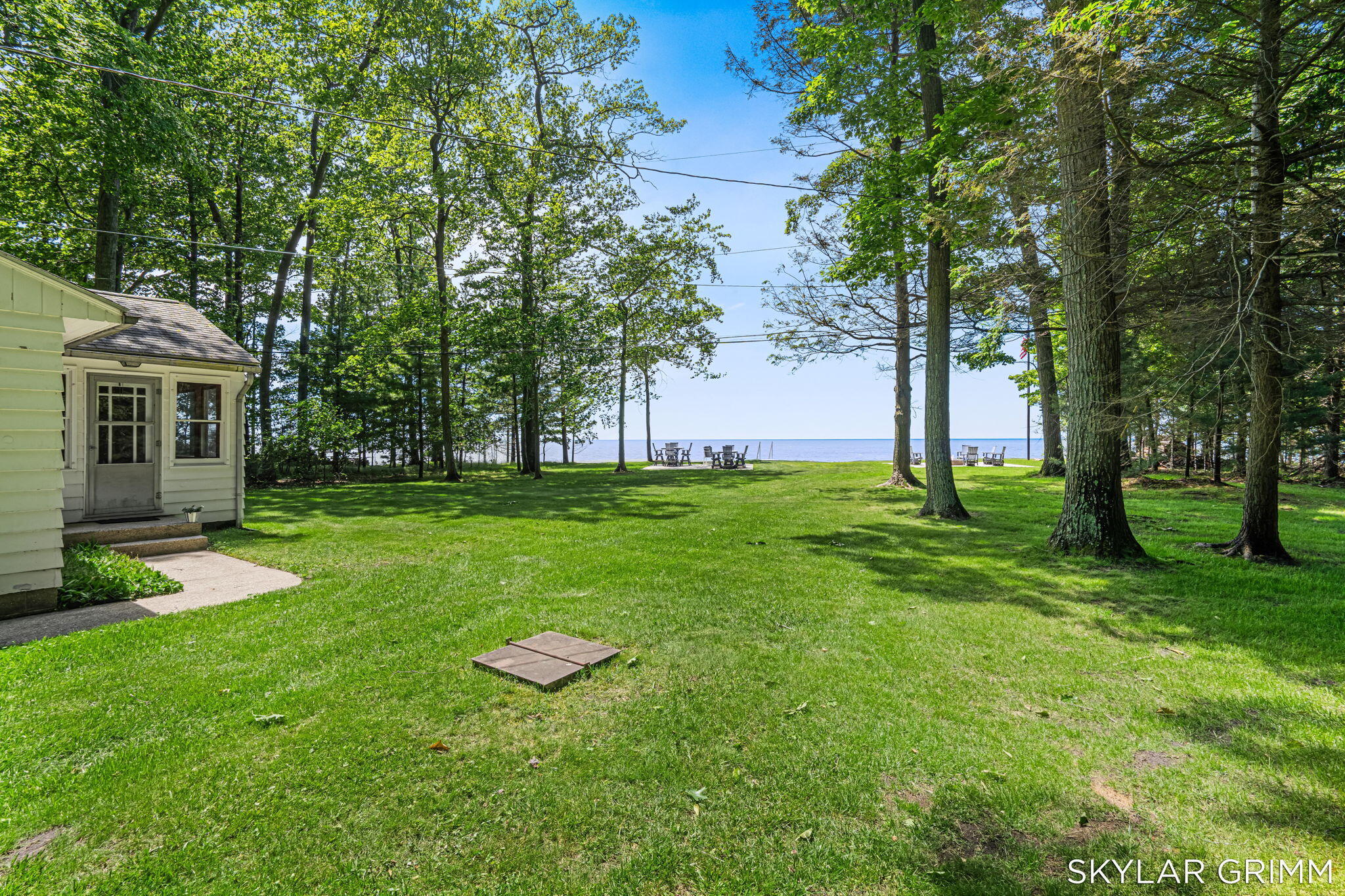 2121 N Scenic Drive Muskegon MI 49445