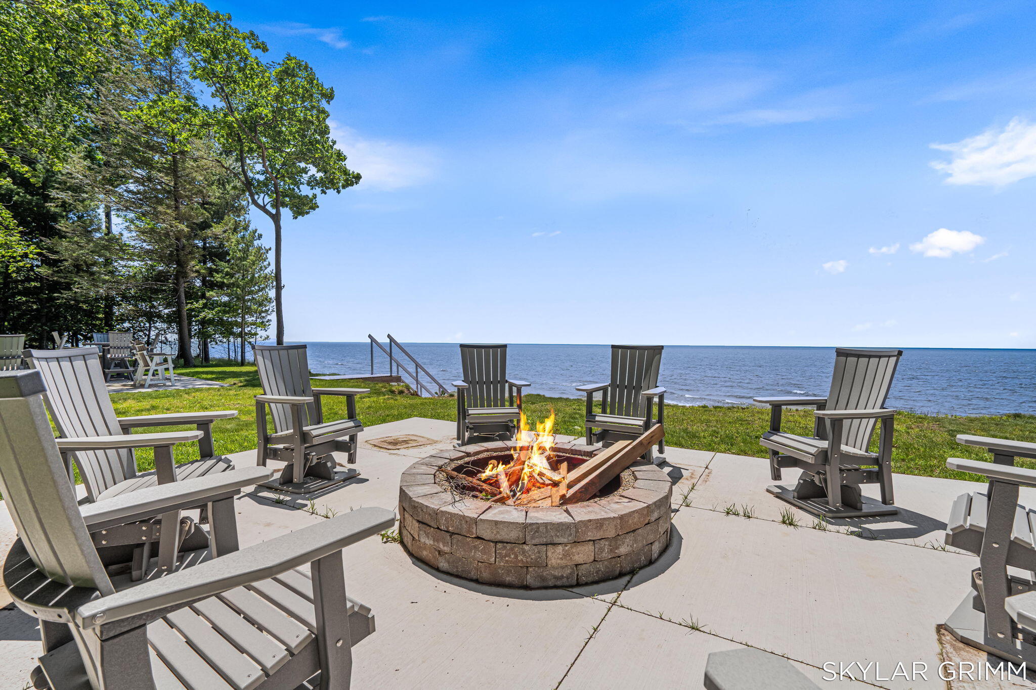 2121 N Scenic Drive Muskegon MI 49445