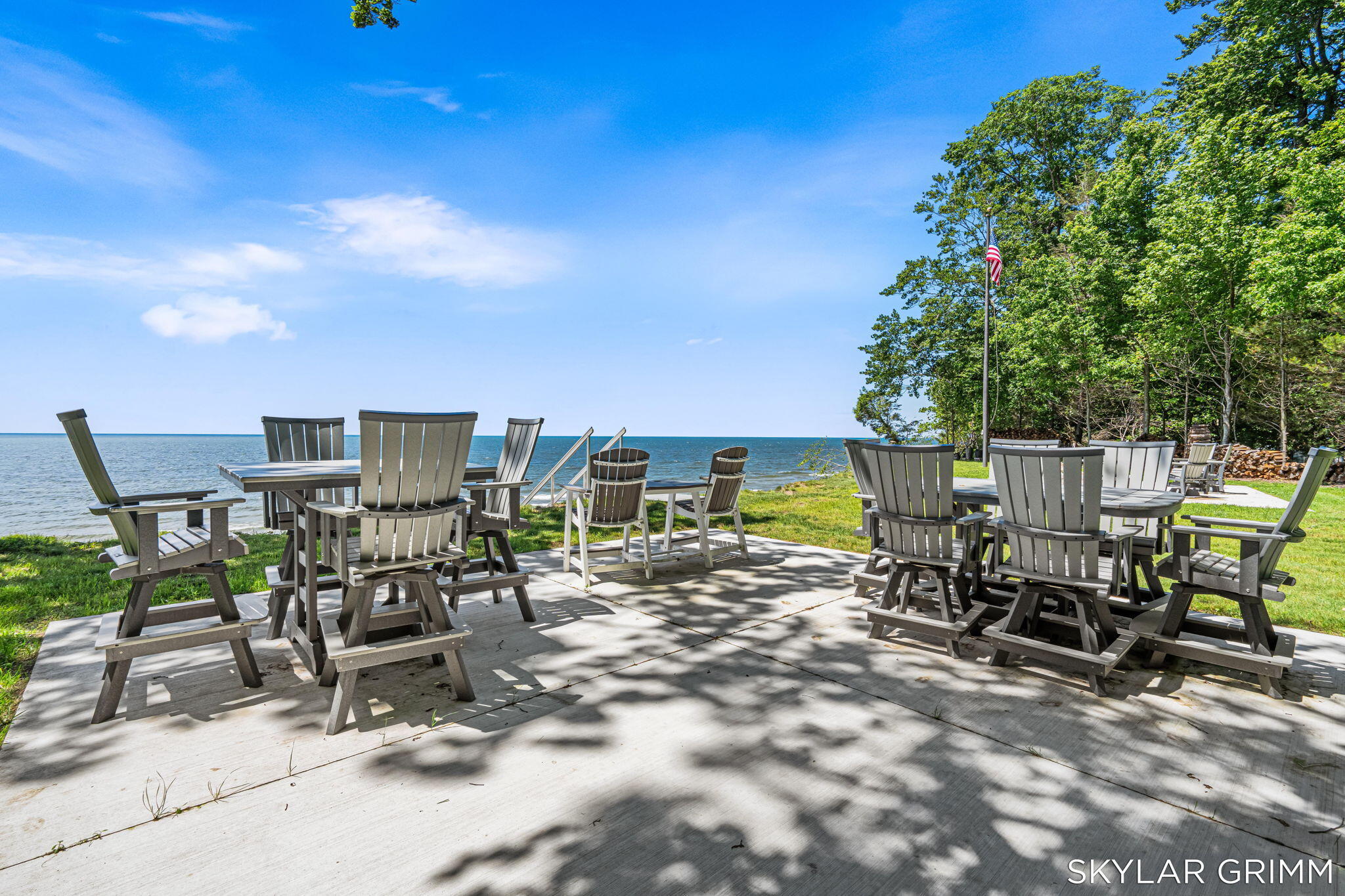 2121 N Scenic Drive Muskegon MI 49445
