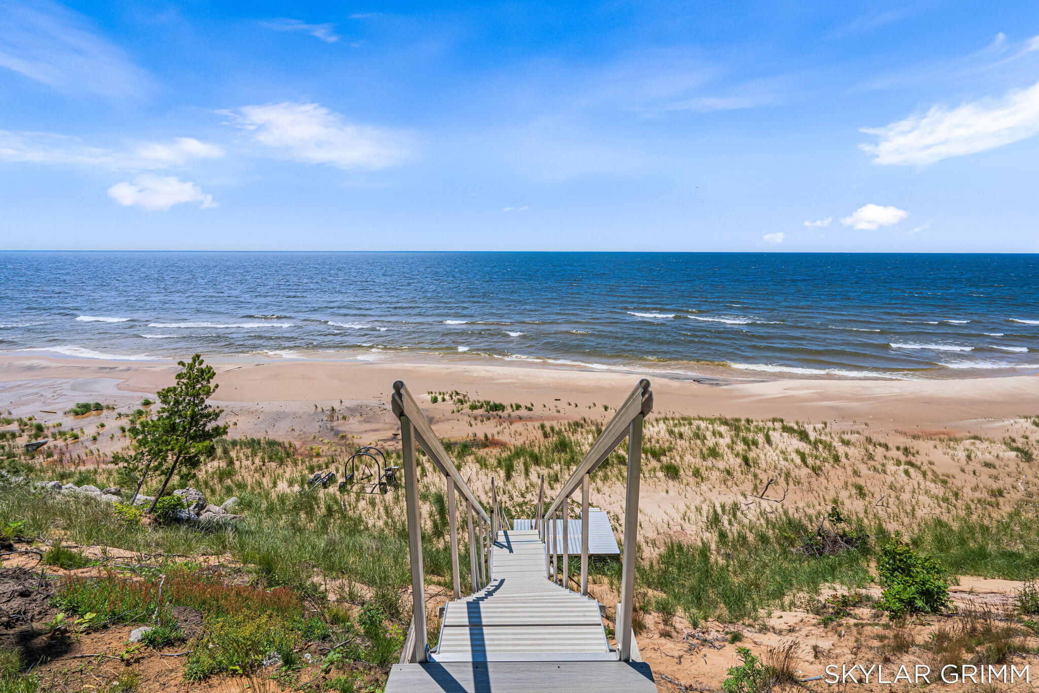 2121 N Scenic Drive Muskegon MI 49445