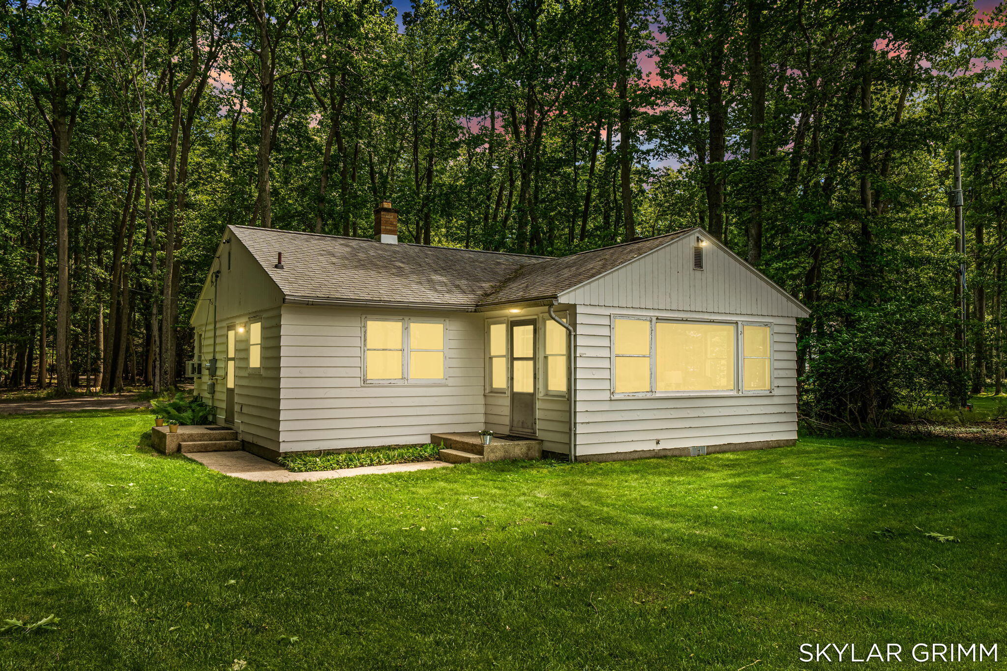 2121 N Scenic Drive Muskegon MI 49445