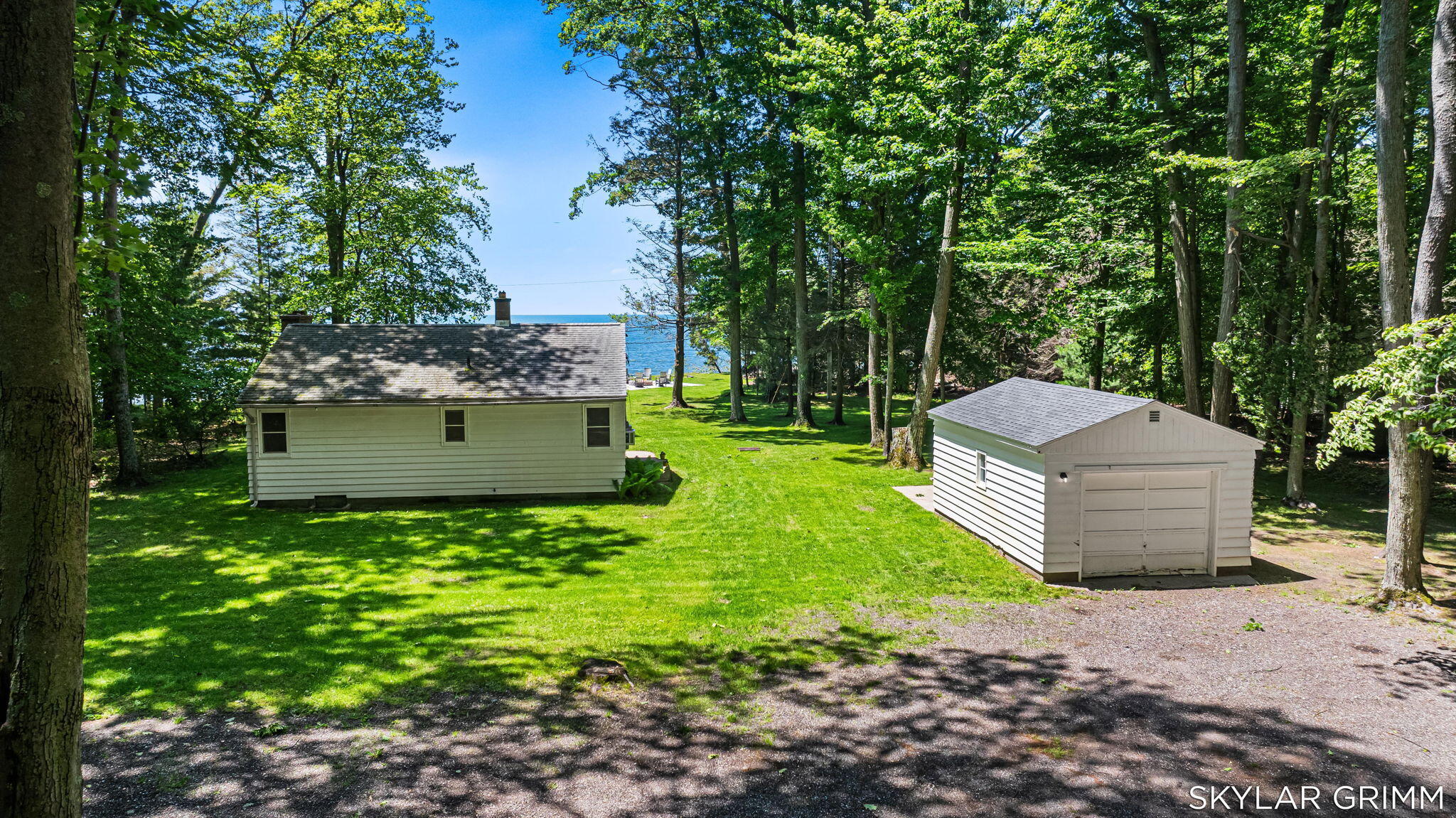 2121 N Scenic Drive Muskegon MI 49445
