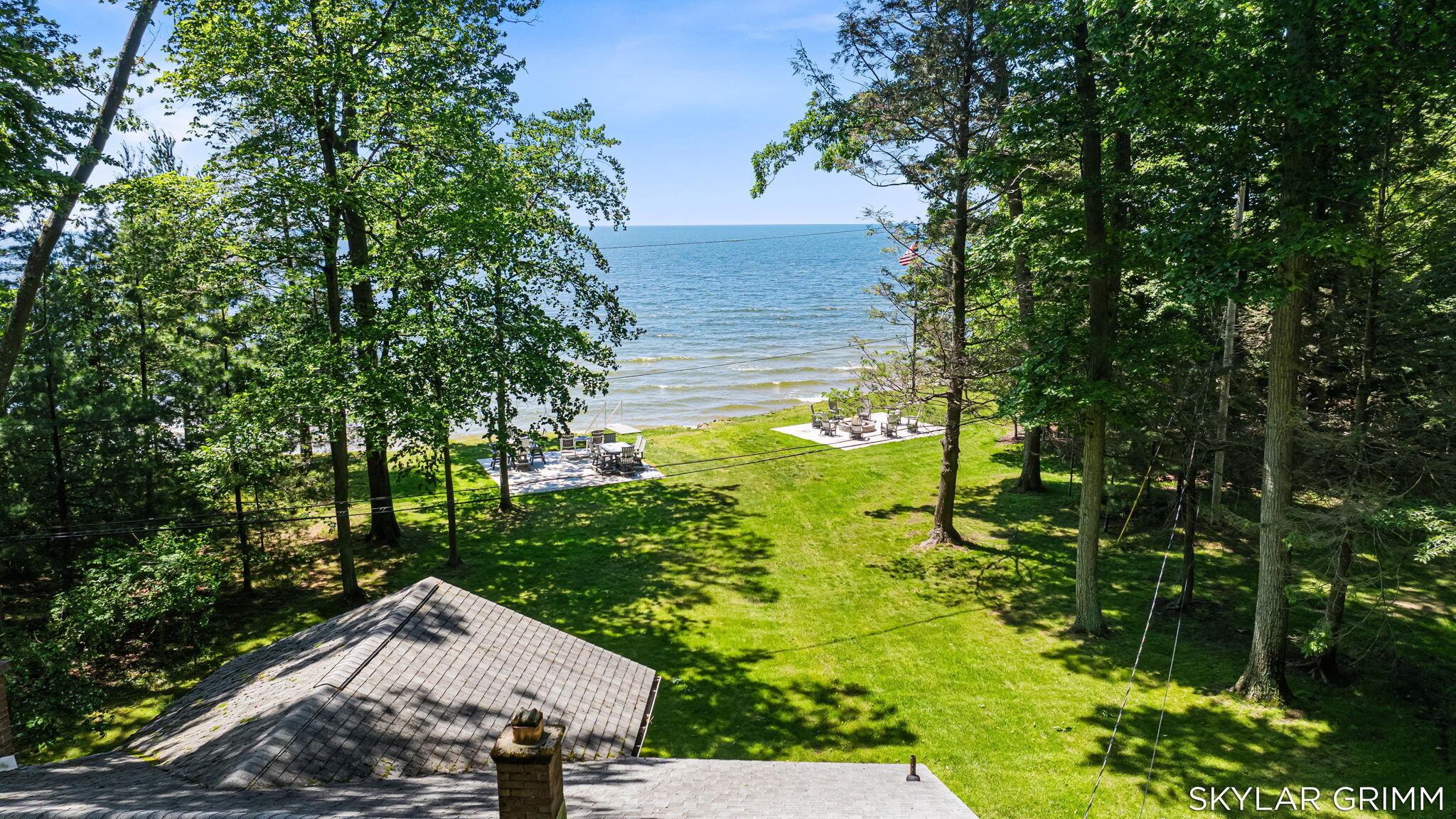 2121 N Scenic Drive Muskegon MI 49445