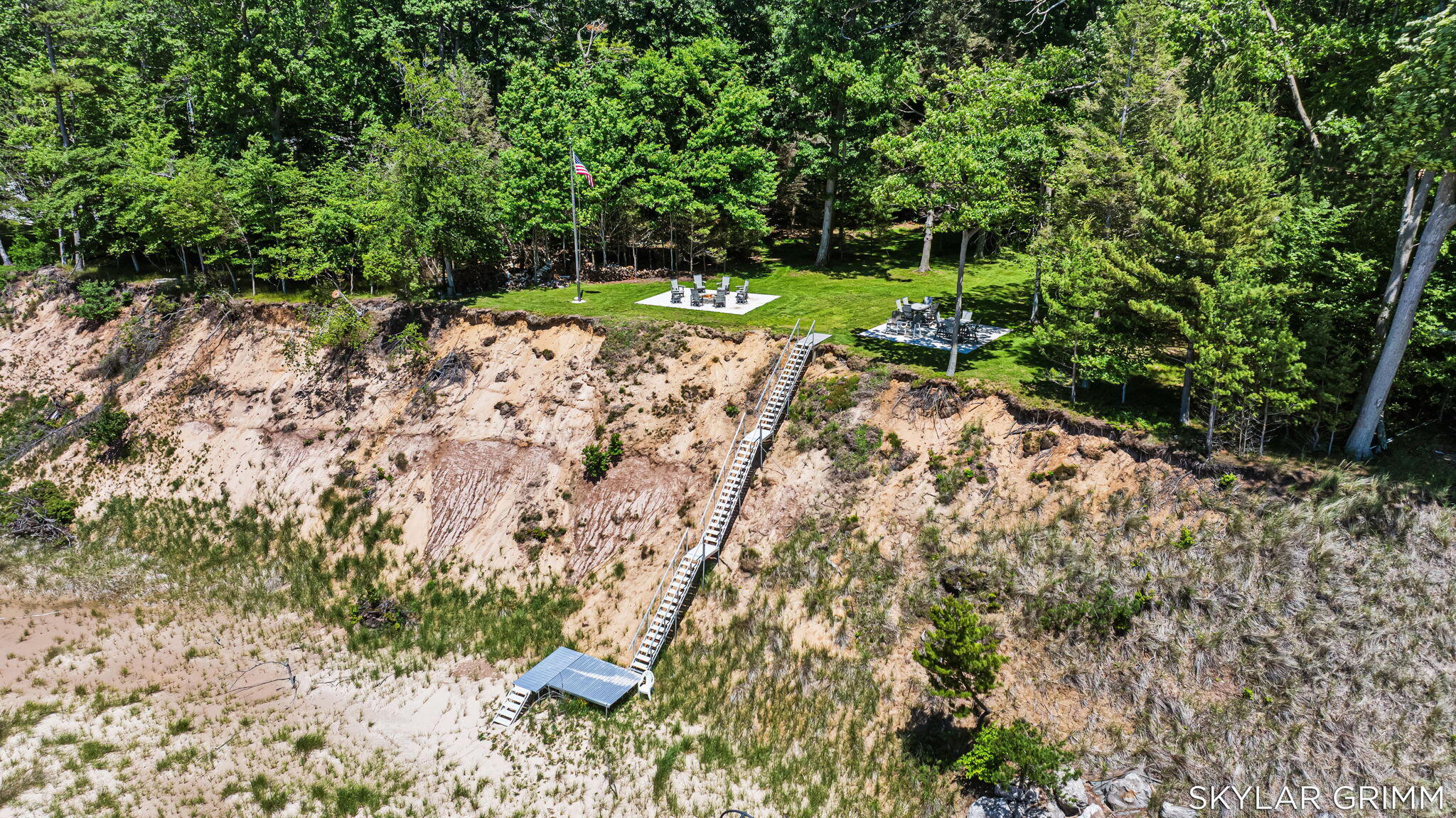 2121 N Scenic Drive Muskegon MI 49445