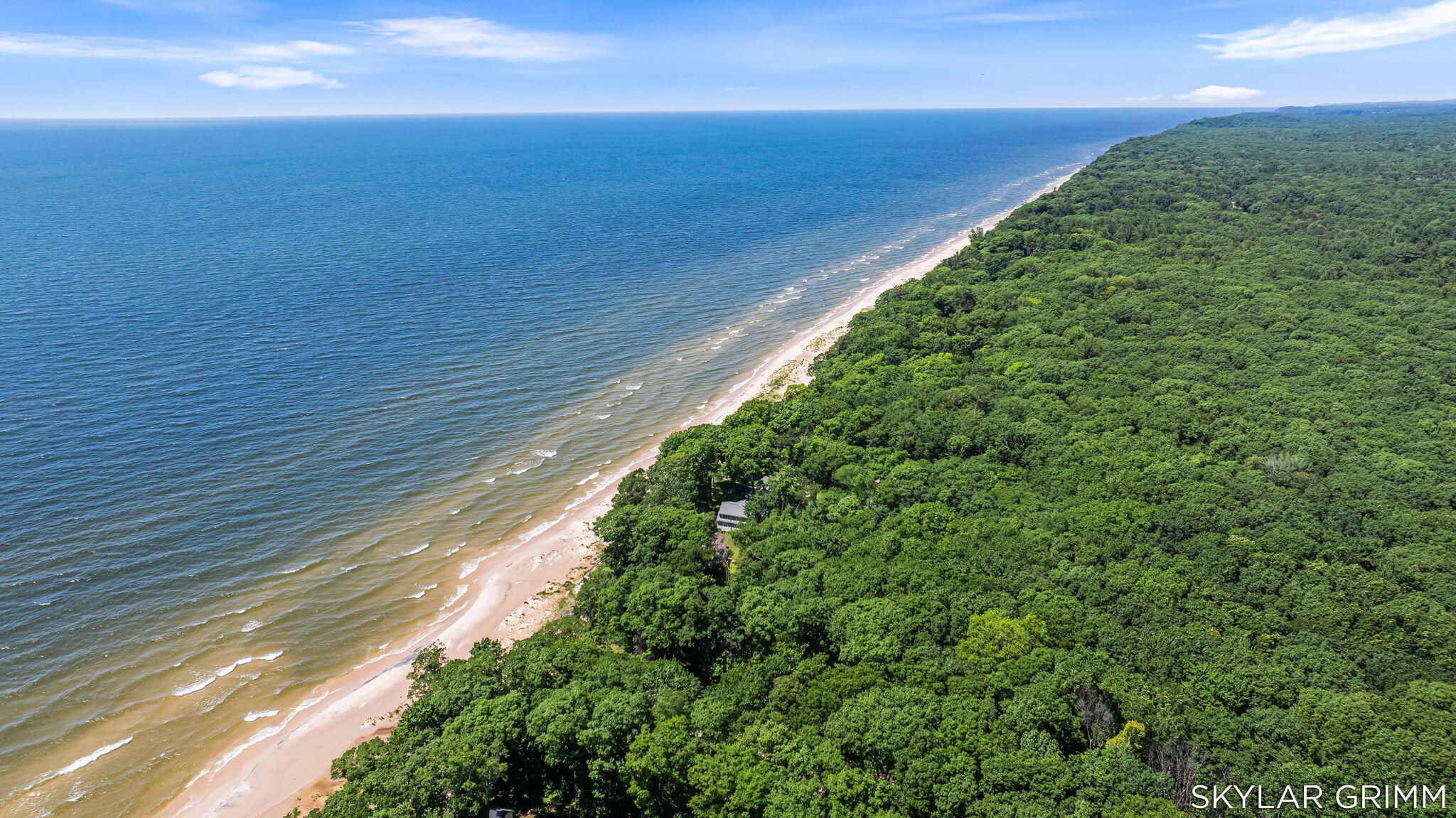 2121 N Scenic Drive Muskegon MI 49445